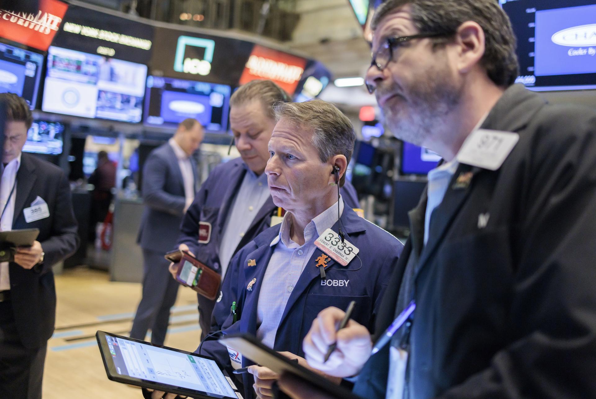 Wall Street cierra en verde y el Dow Jones sube un 0,11 %