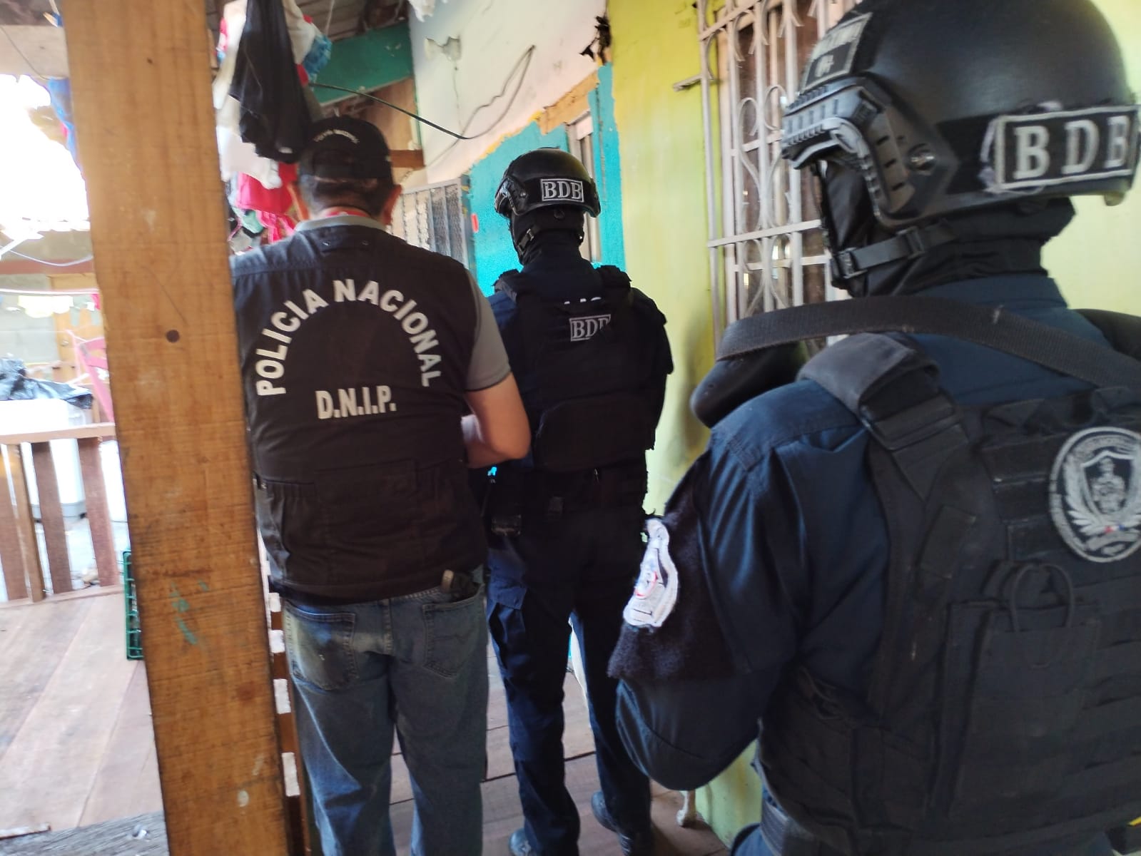 Operación Alfa: 300 paquetes de presunta droga y 194 aprehendidos