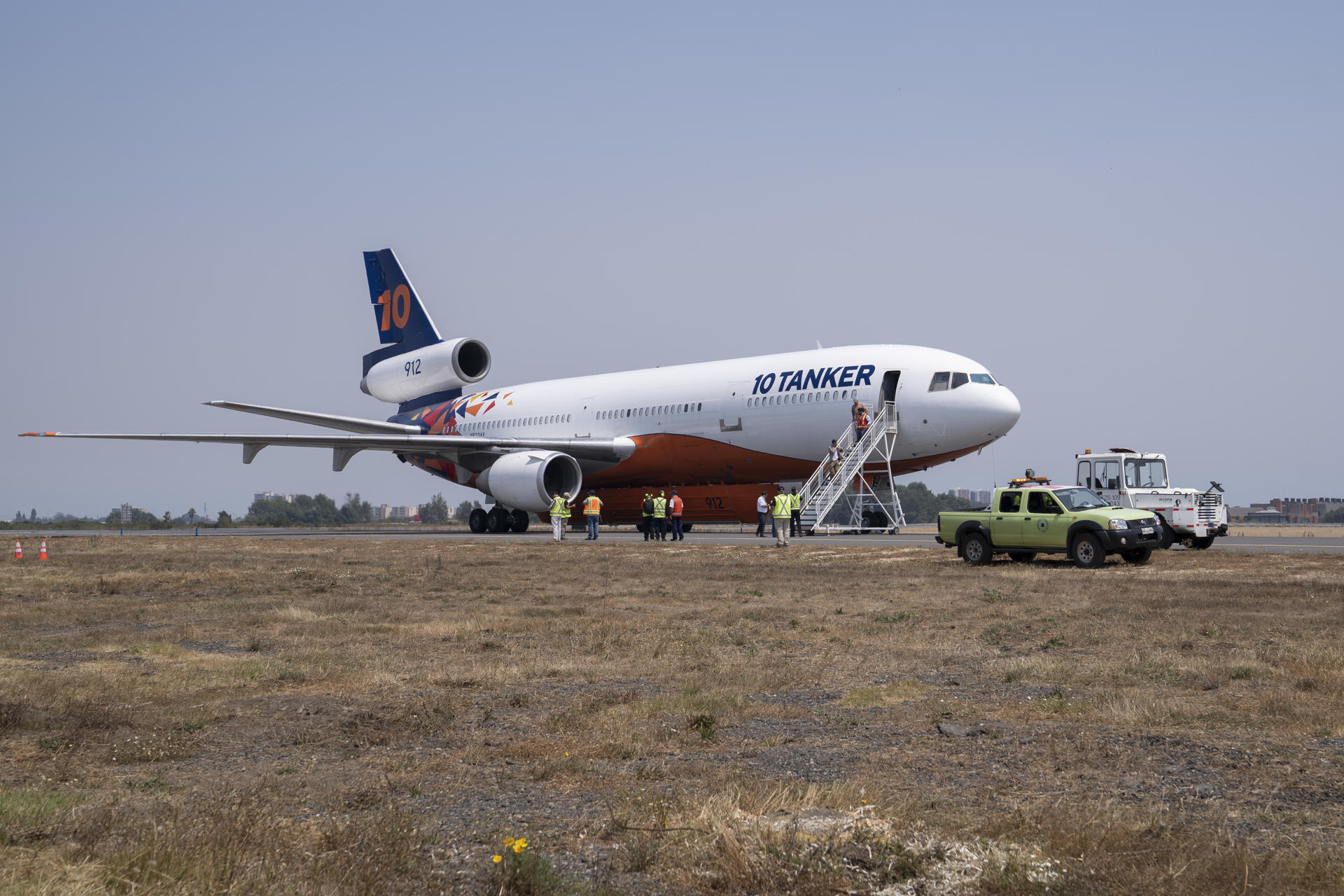 El mayor avión antincendios del mundo llega al arrasado sur de Chile