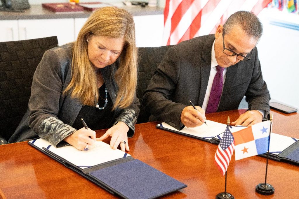 Panamá y Estados Unidos suscriben declaración conjunta que permitirá agilizar trámites para registro de patentes