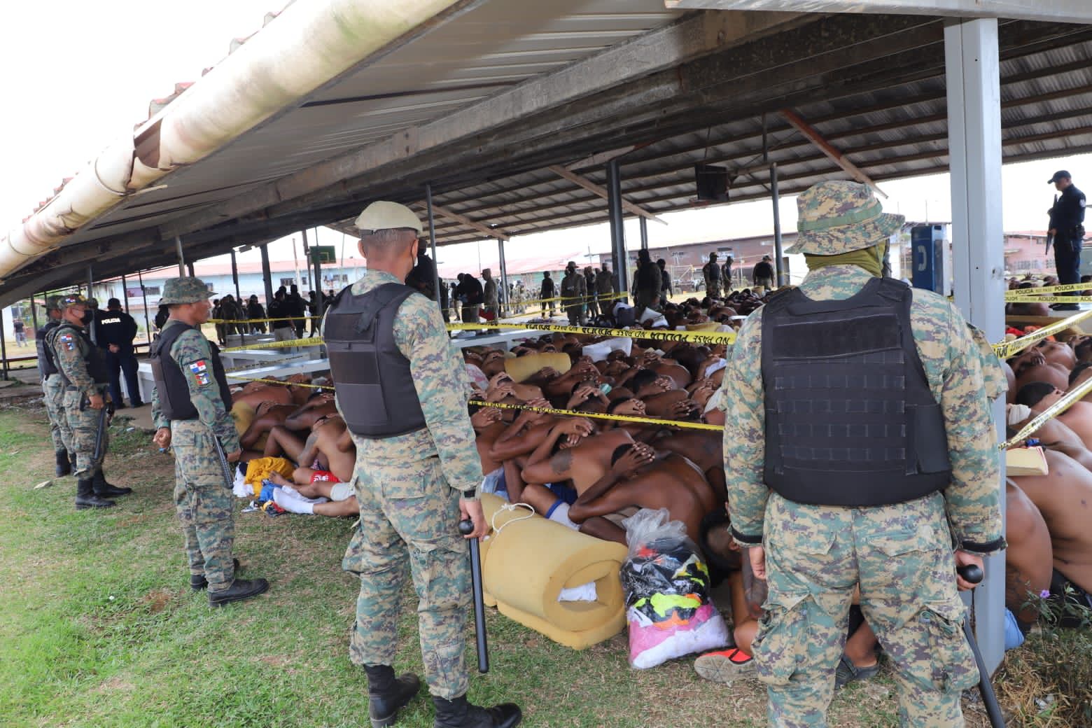 Encuentran 20 armas de fuego en centros carcelarios de Panamá Este