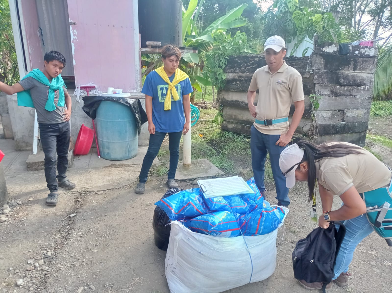 Distribuyen 310 mosquiteros en comunidades de Panamá Este