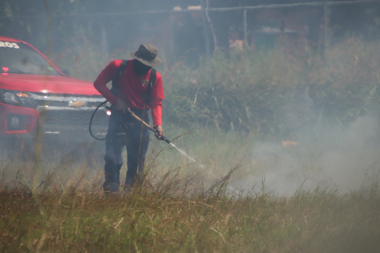 Campaña contra quema herbazales