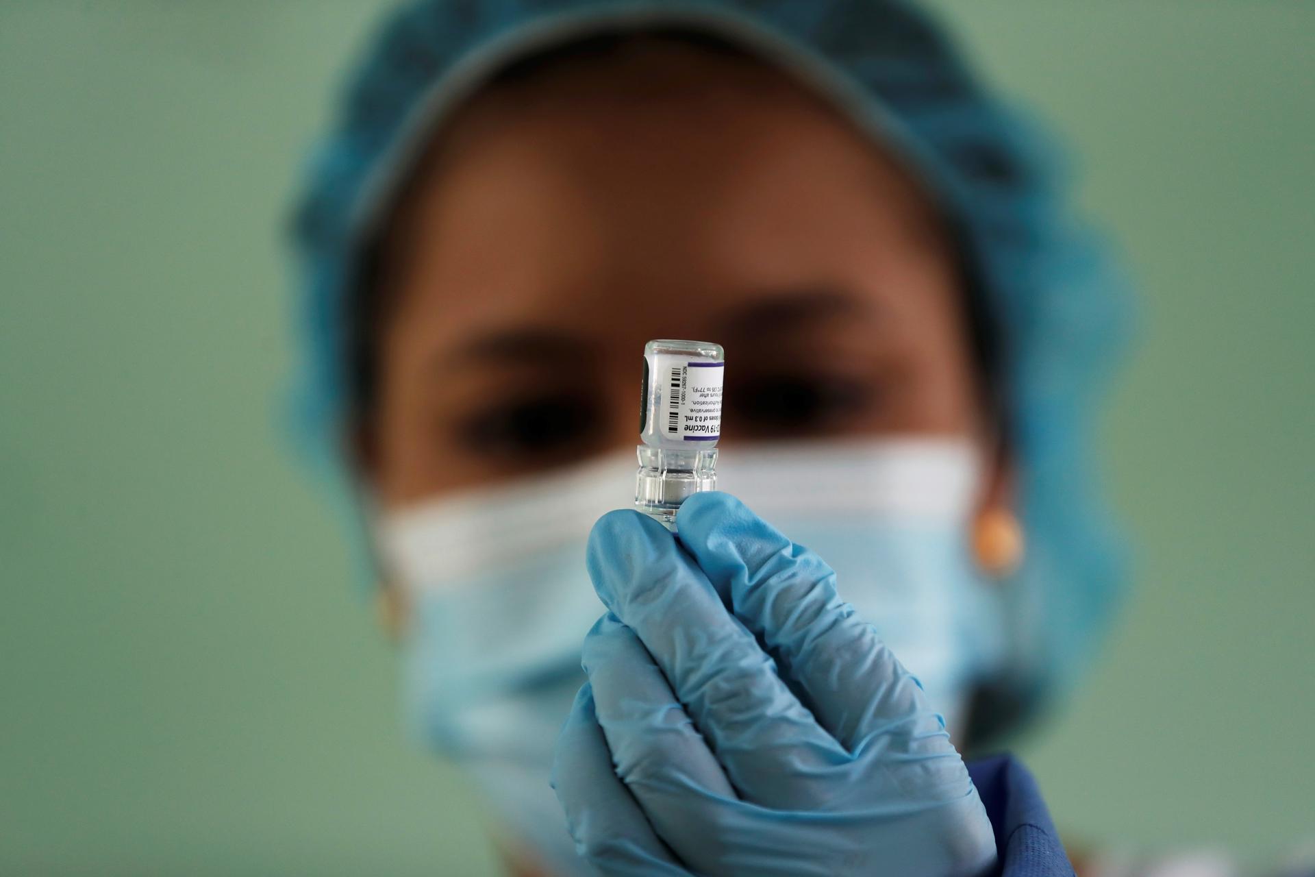 Panamá aplicará la vacuna bivalente contra la covid-19 a toda la población
