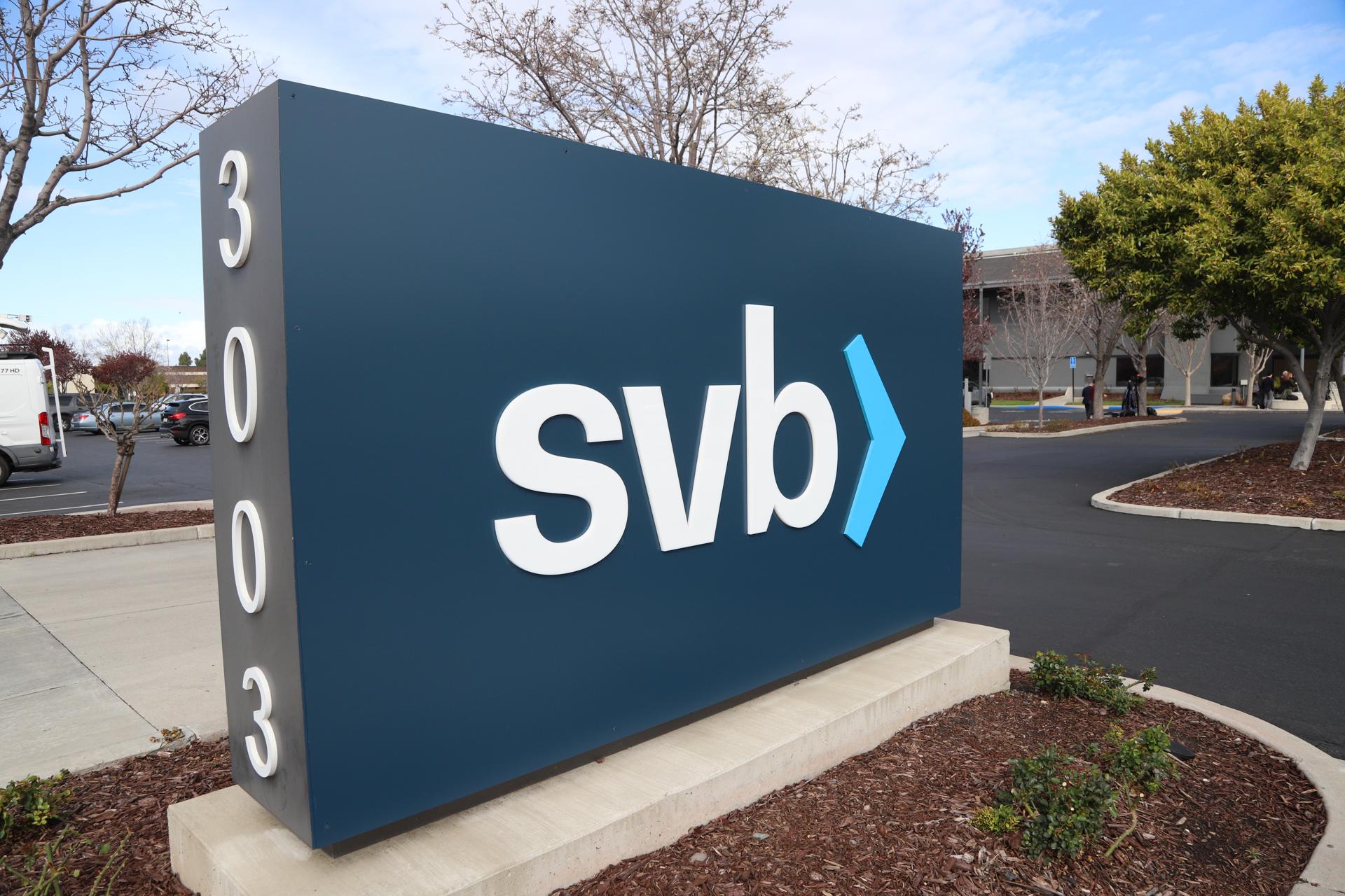 Bancos afectados por cierre de SVB rebotan con fuerza tras días de tensiones
