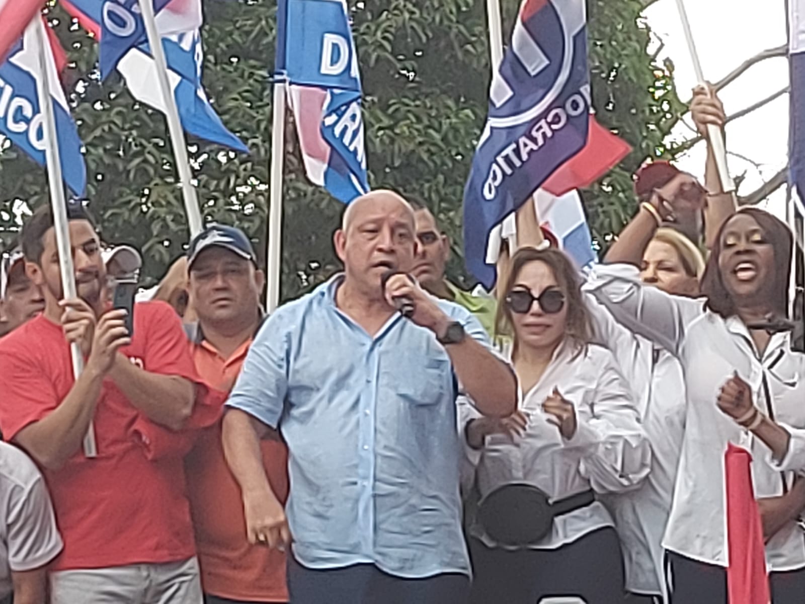 Crispiano Adames se postuló como candidato a Presidencia en elecciones primarias del PRD