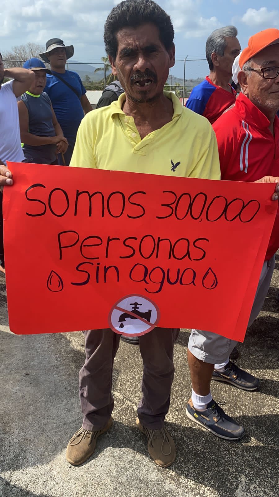 Cientos de residentes protestan en Lucas Bárcenas Arraiján por la falta de agua potable