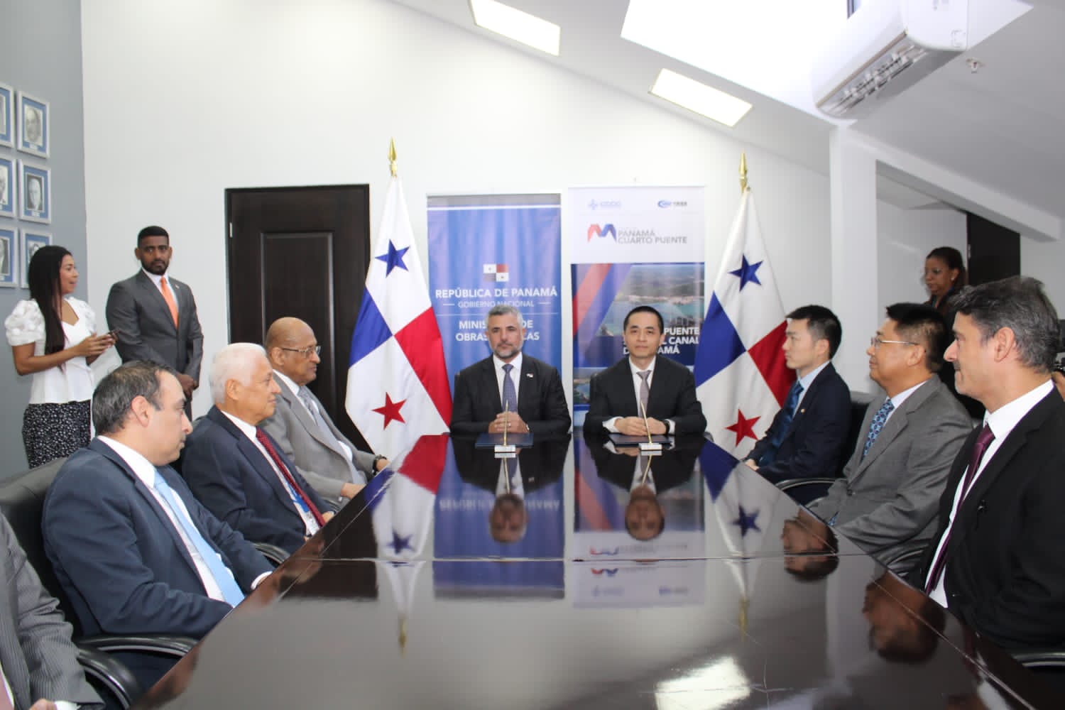 MOP y Consorcio Panamá Cuarto Puente (CPCP) firman adenda que permite continuar con la ejecución del proyecto Cuarto Puente sobre el Canal