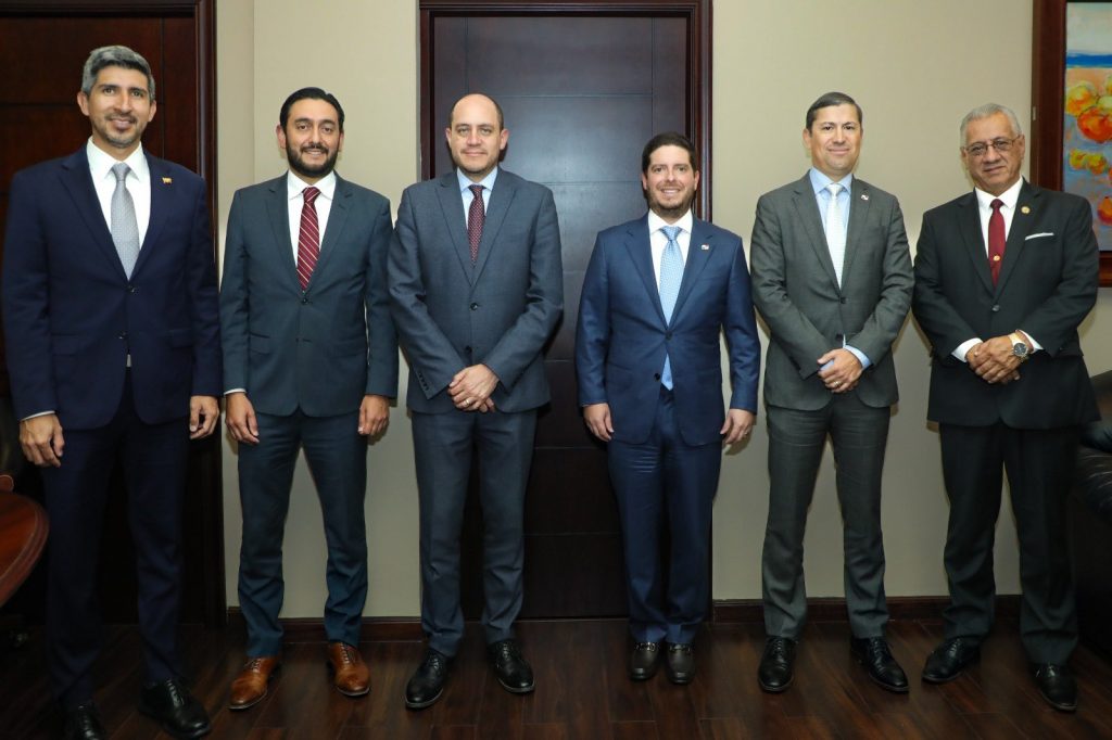 Panamá y Ecuador impulsan fortalecimiento de relaciones comerciales bilaterales