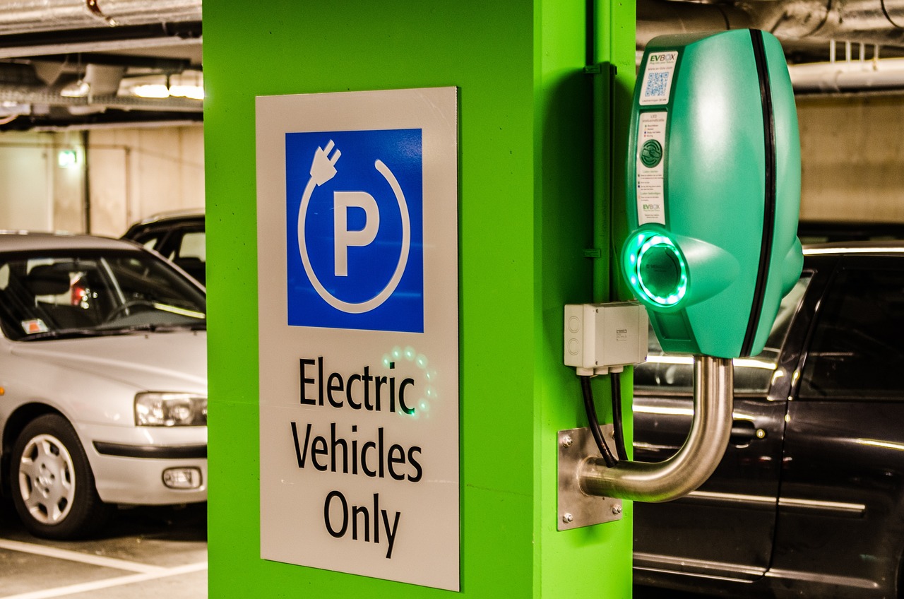 MiAmbiente adquirirá los primeros vehículos institucionales 100% eléctricos