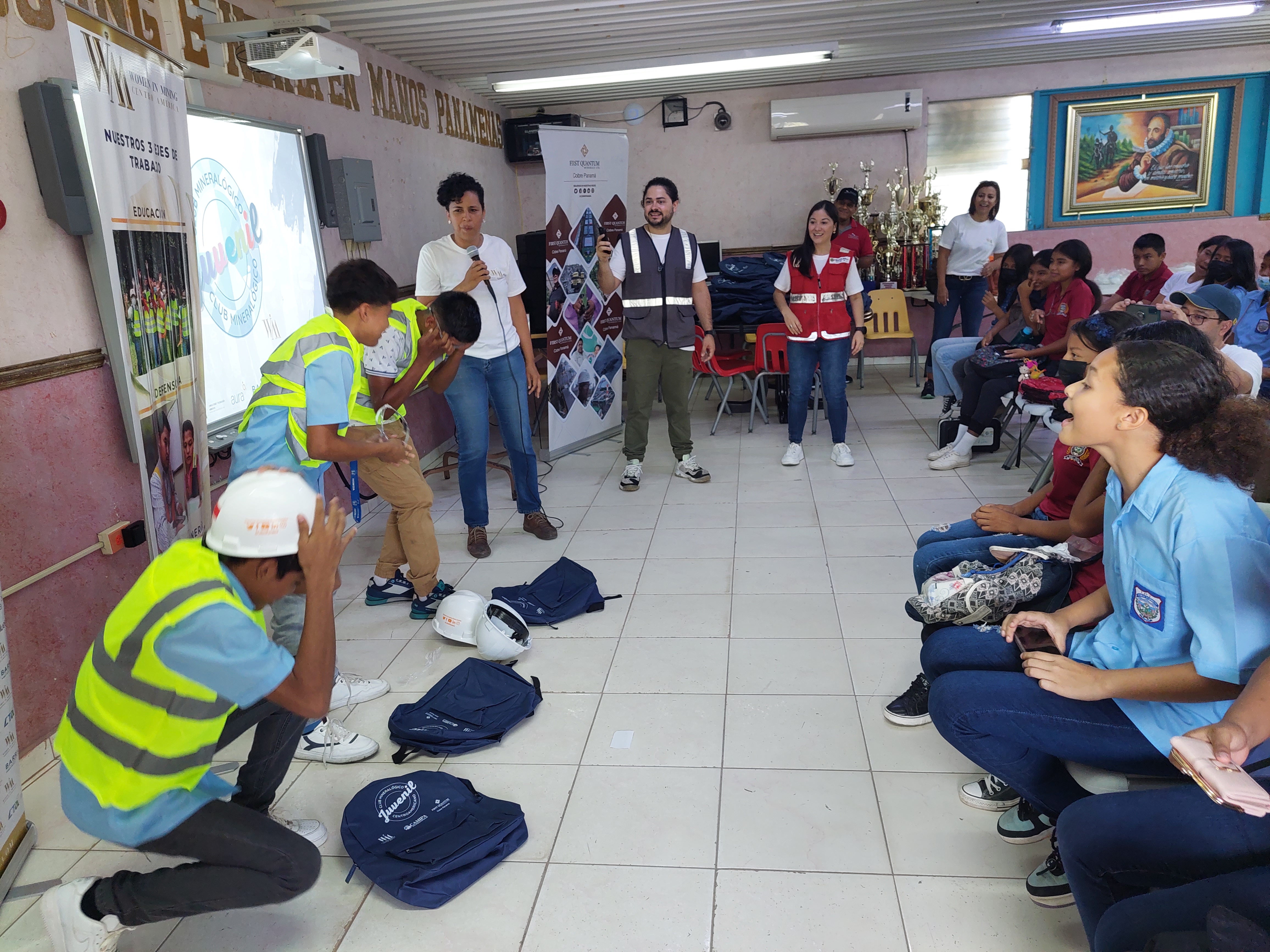 Por intermedio de Cobre Panamá, estudiantes panameños se suman al Club Mineralógico Centroamericano