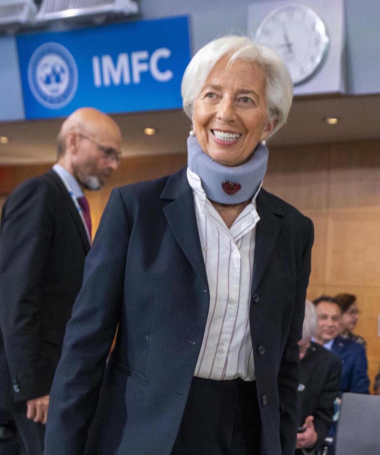 Lagarde atribuye la crisis bancaria a la mala administración y al entorno de los tipos de interés