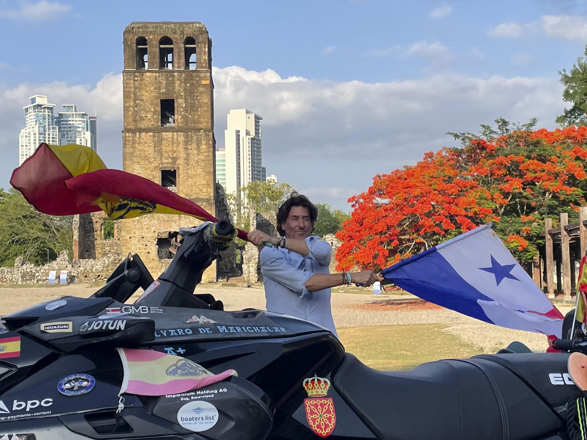 El “guardián del mar” español llegó a Panamá para concienciar sobre los plásticos