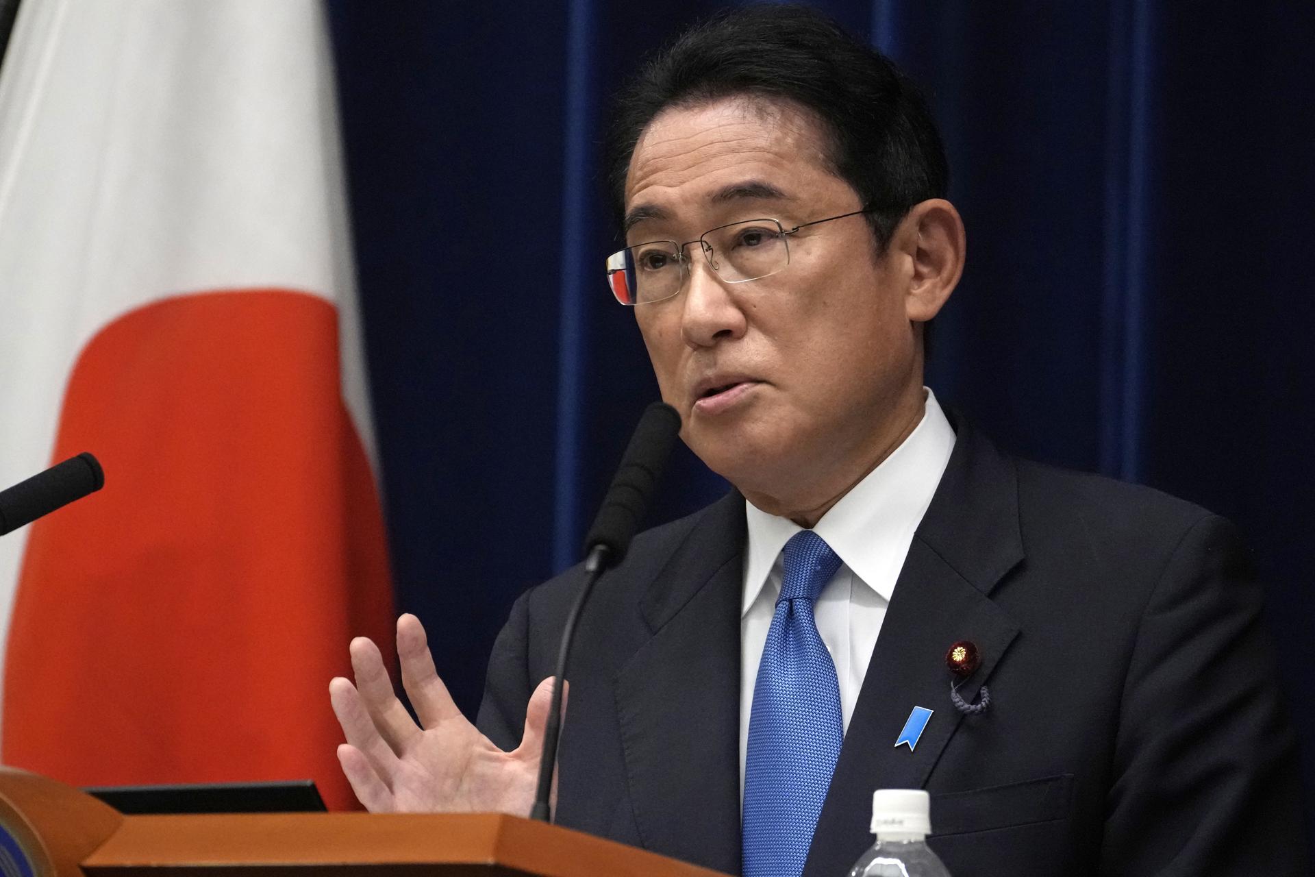 El sonido de una fuerte explosión obligó a evacuar al primer ministro japonés