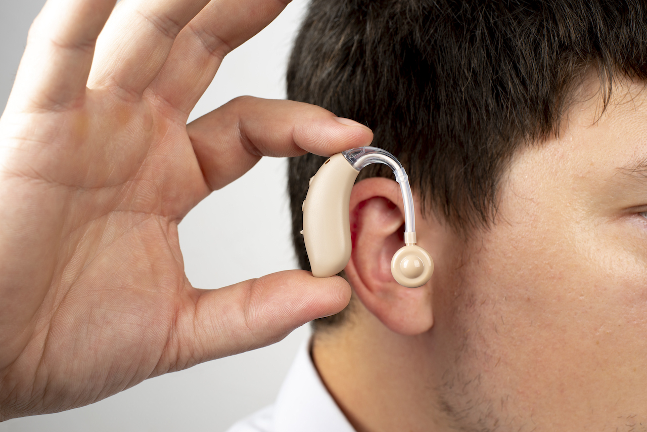 430 millones de la población mundial tiene pérdida de la audición