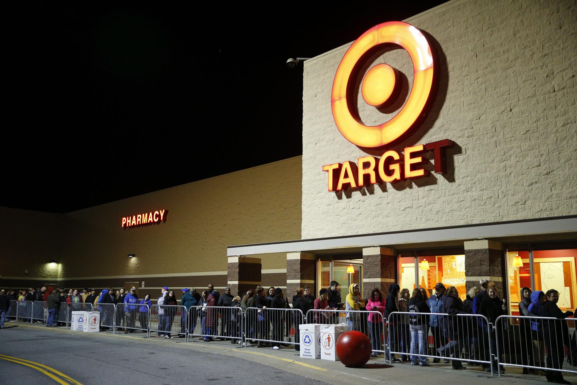 Target retiró de sus tiendas productos que celebran el mes LGTBI+ en EE.UU. por amenazas