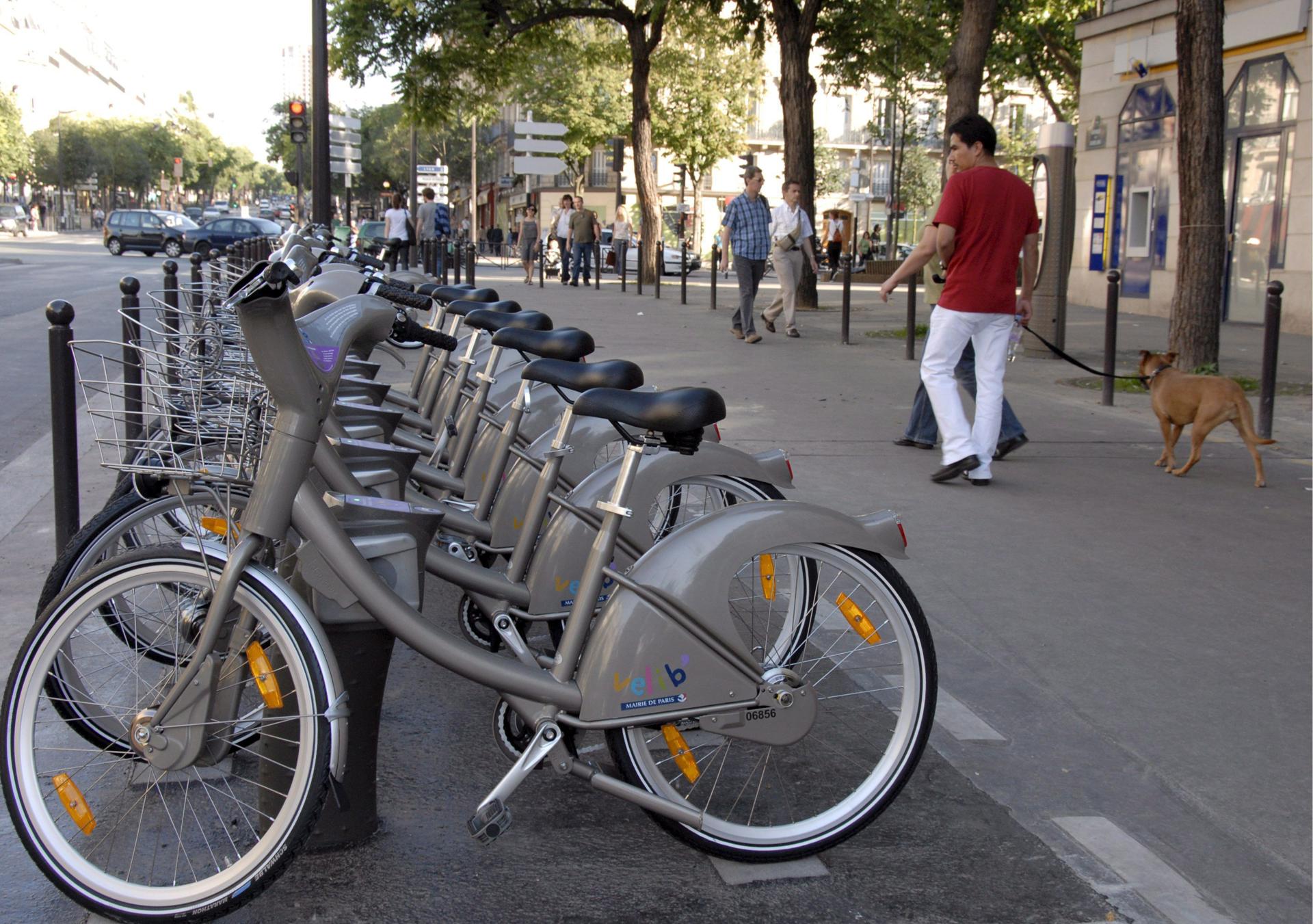 Francia invertirá 2.000 millones hasta 2027 para favorecer el uso de la bici