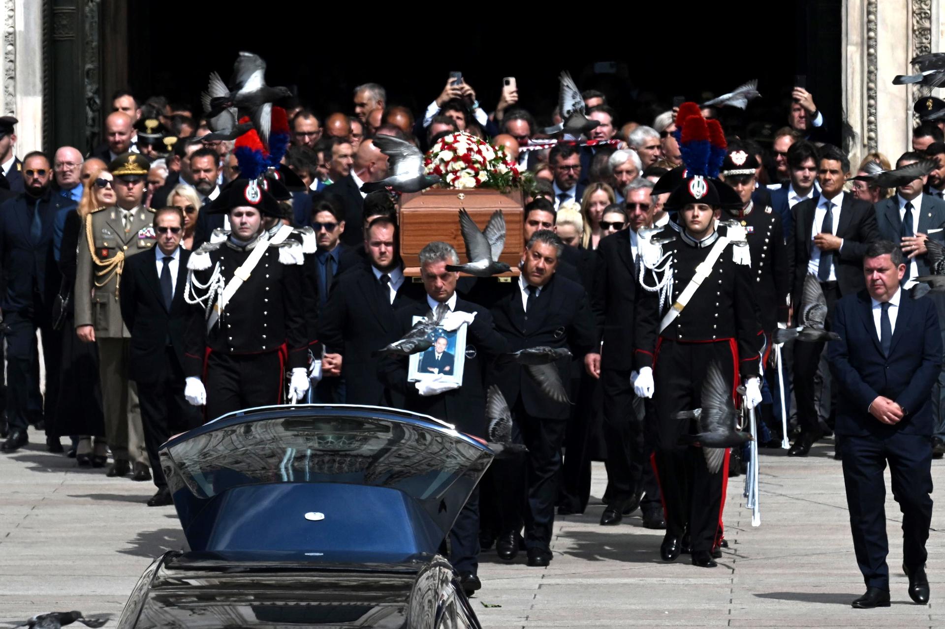 Italia despidió a Berlusconi con honores