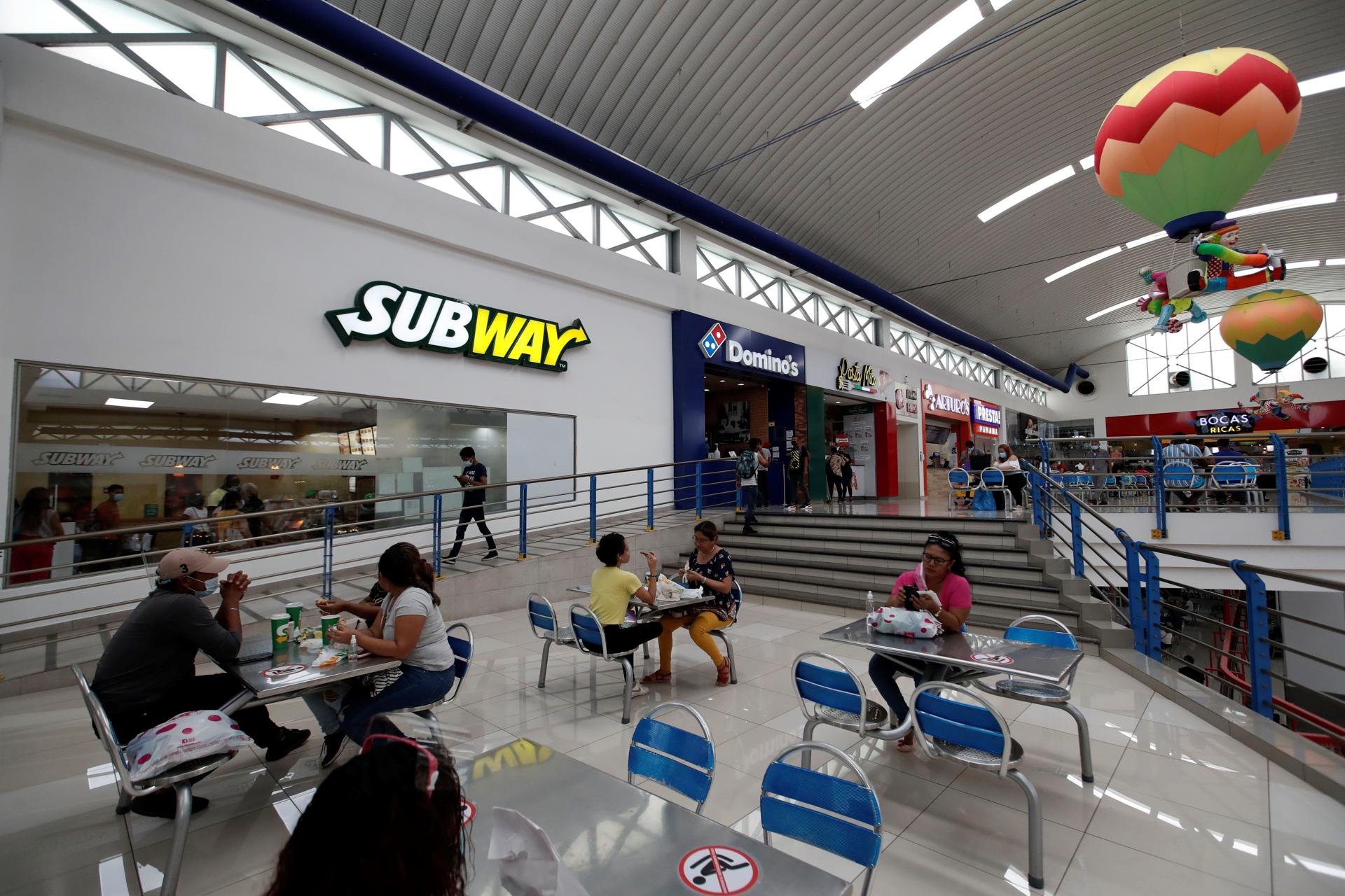 El consumidor panameño está desalentado frente a situación económica del país, según encuesta