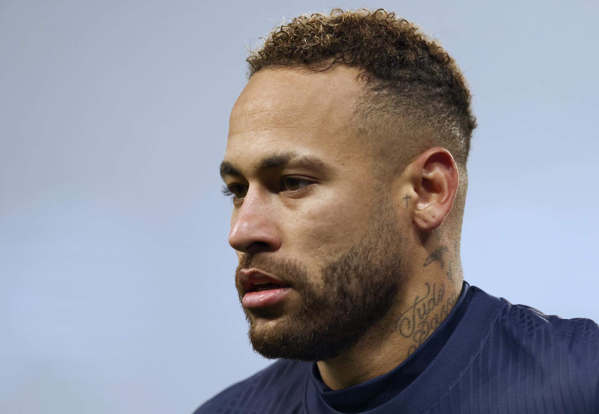 Neymar pidió perdón tras la polémica generada por un supuesto caso de infidelidad