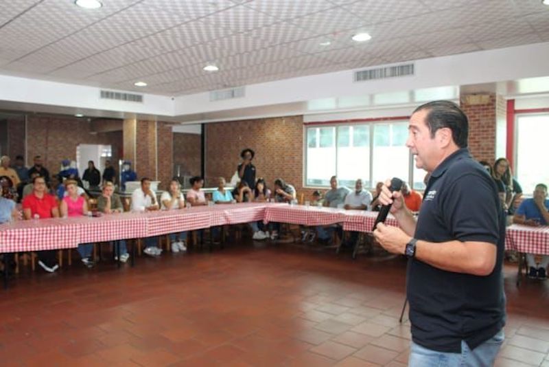 Reunión Torrijos en San Miguelito