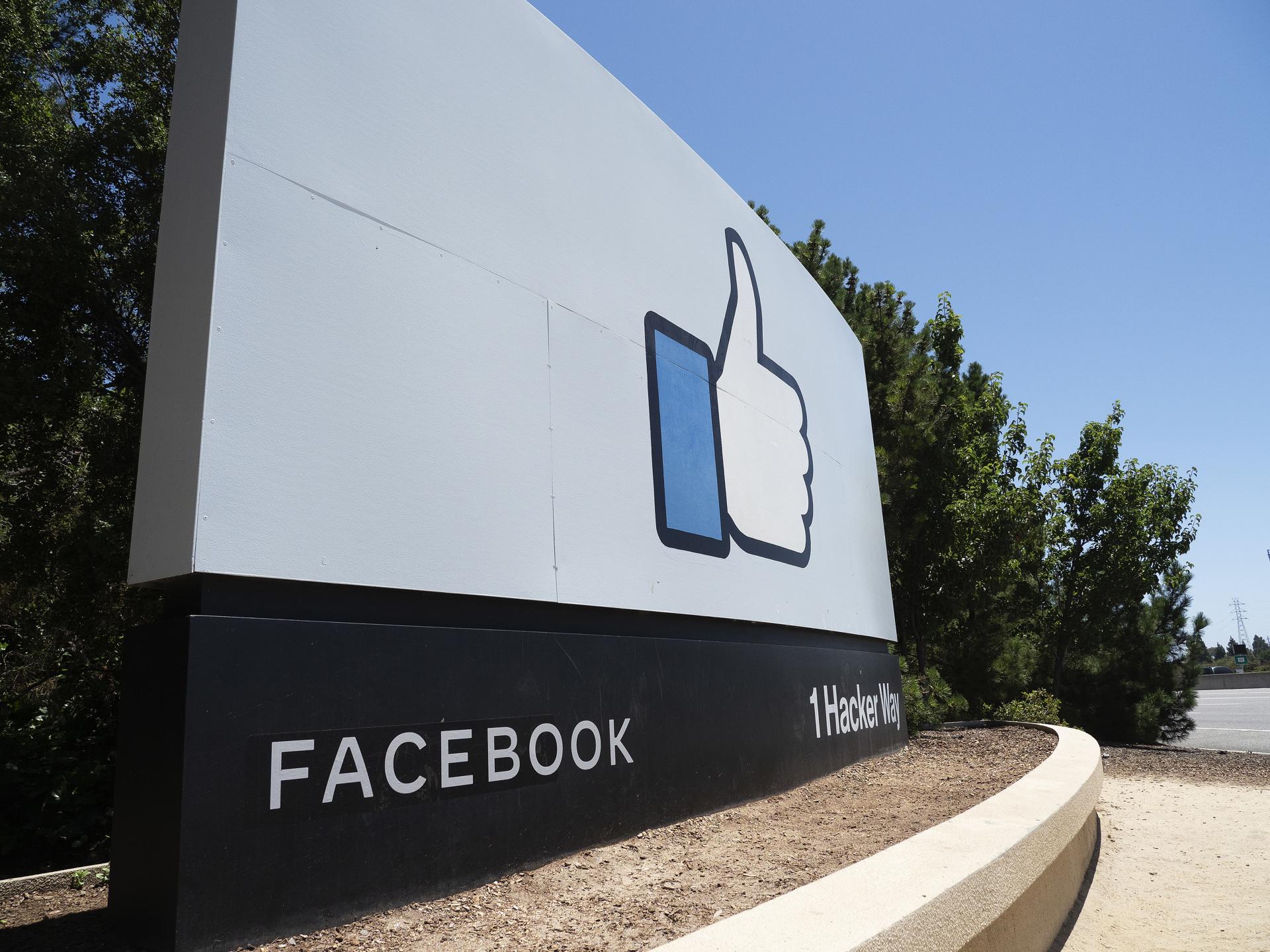 Canadá aprobó una ley que obligará a Facebook y Google a pagar a los medios