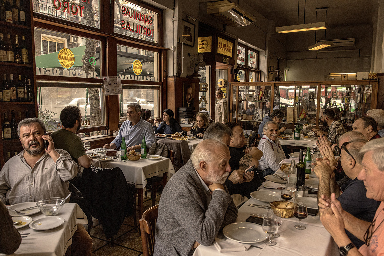 En Argentina, la inflación supera el 100 por ciento ¿Y los restaurantes están llenos?