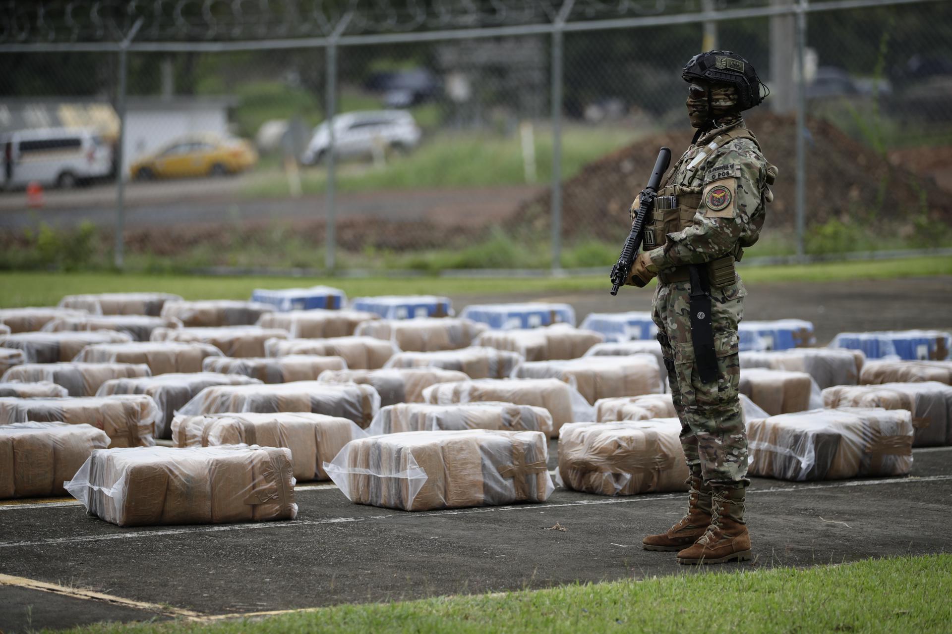 Panamá decomisó 2,3 toneladas de droga en tres operaciones, un alijo tenía destino España