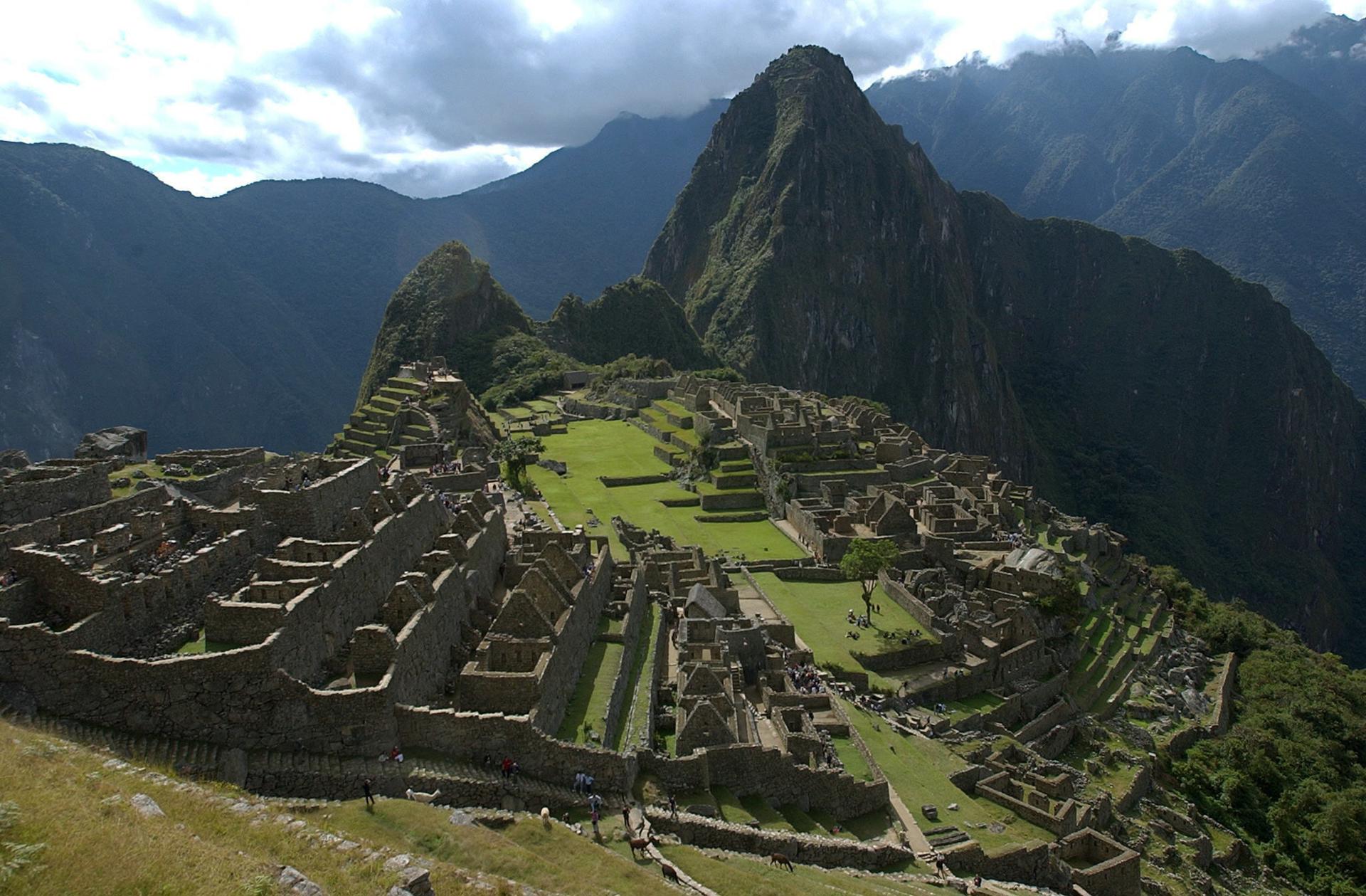 El alcalde de Machu Picchu denunció la pérdida de la placa de "maravilla del mundo"