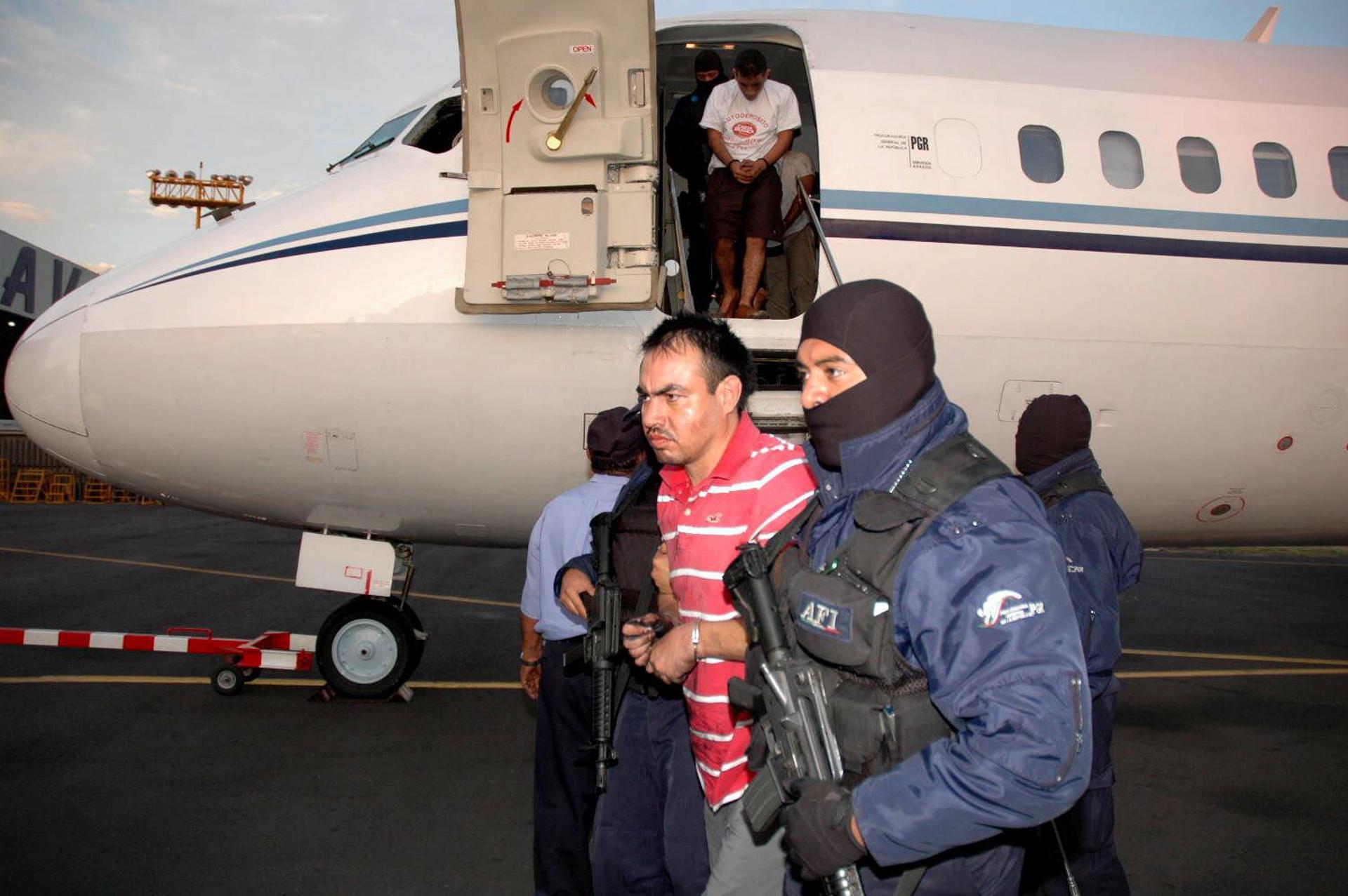 La Fiscalía de México extraditó a EE.UU. al exlíder del Cártel del Golfo