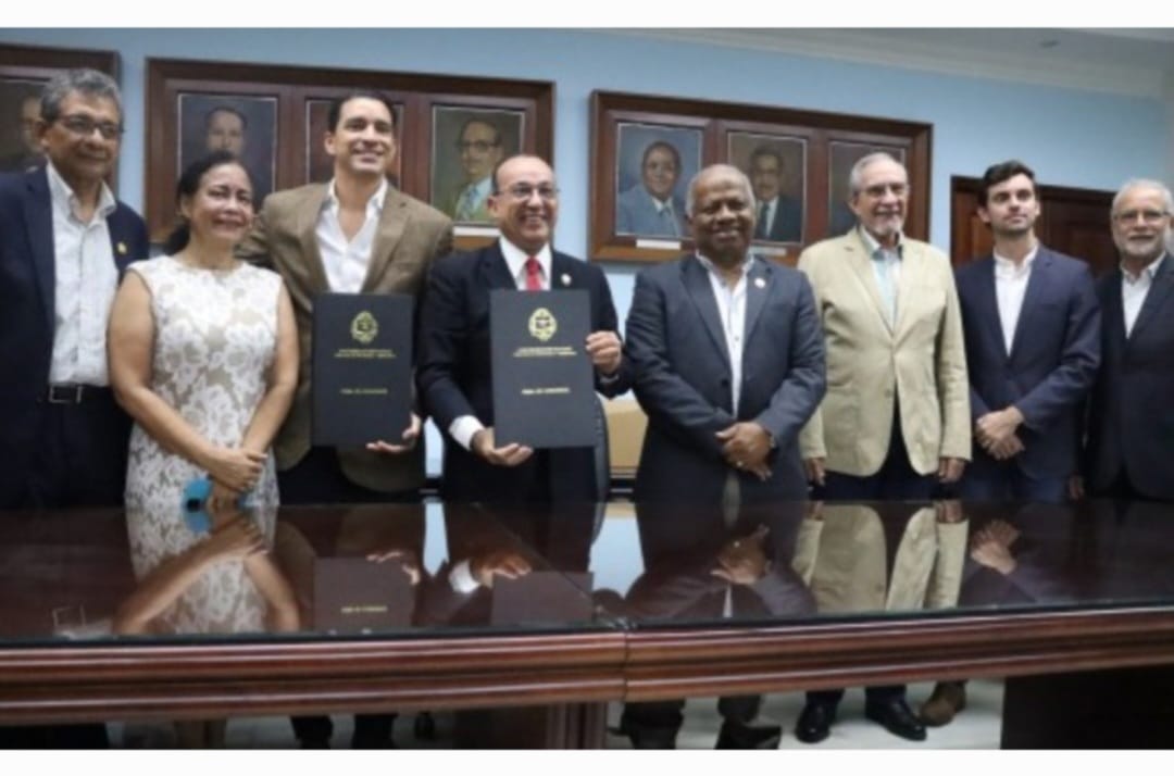 Firmado convenio de cooperación y desarrollo entre UP y Barú Agropark, S.A.