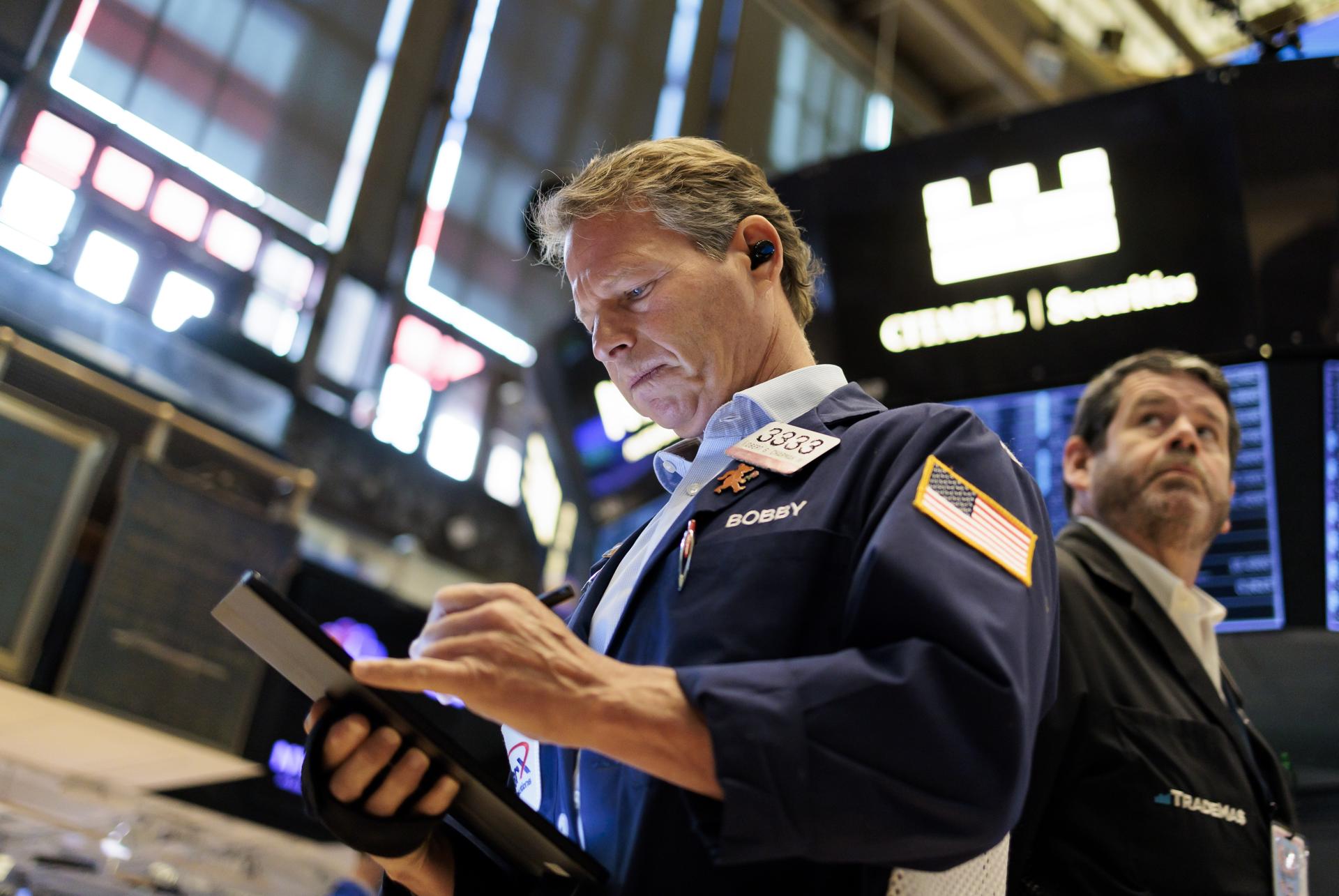 Hoy Wall Street abrió en verde, y el Dow Jones subió un 0,46 %