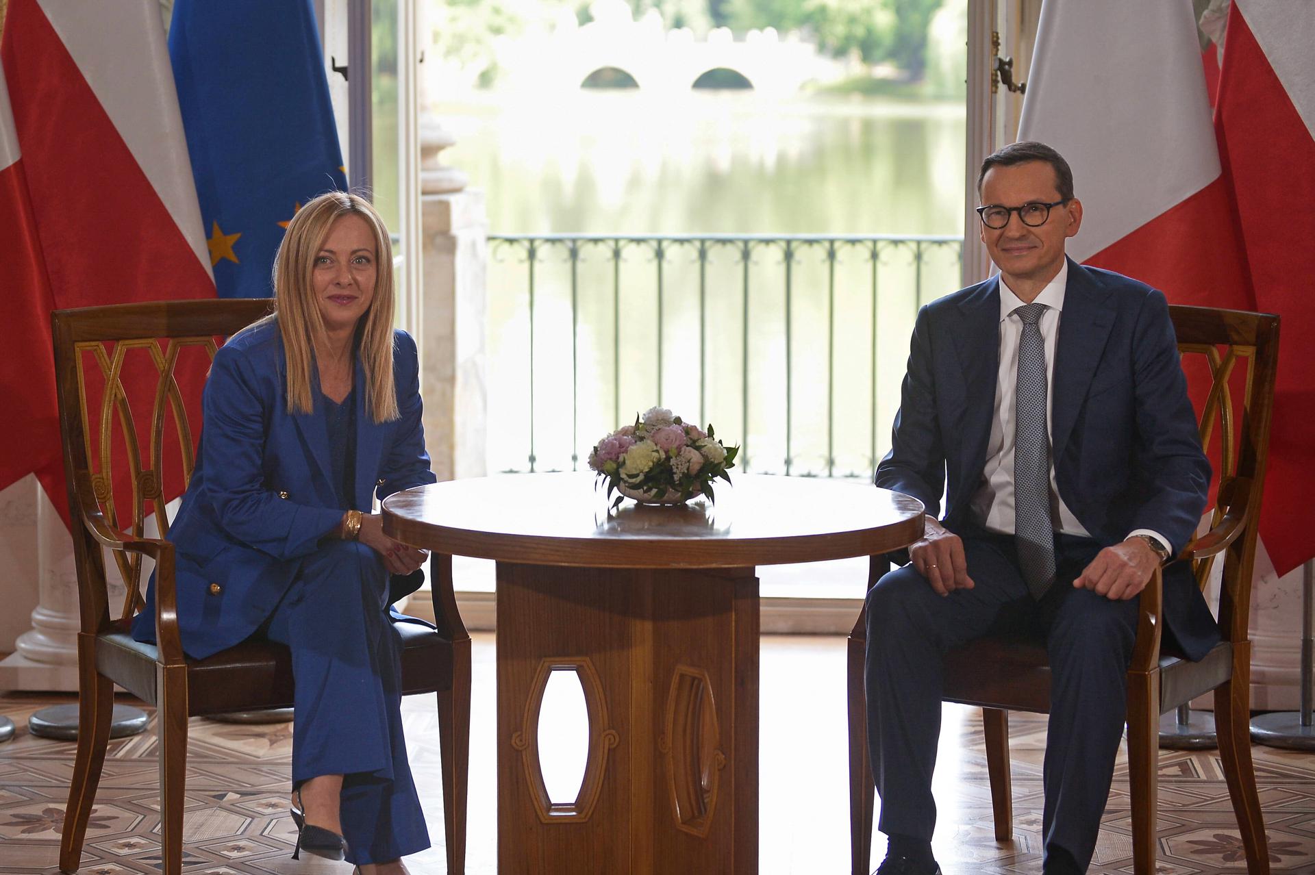 Morawiecki y Meloni reclaman en Varsovia "sellar las fronteras exteriores de la UE"