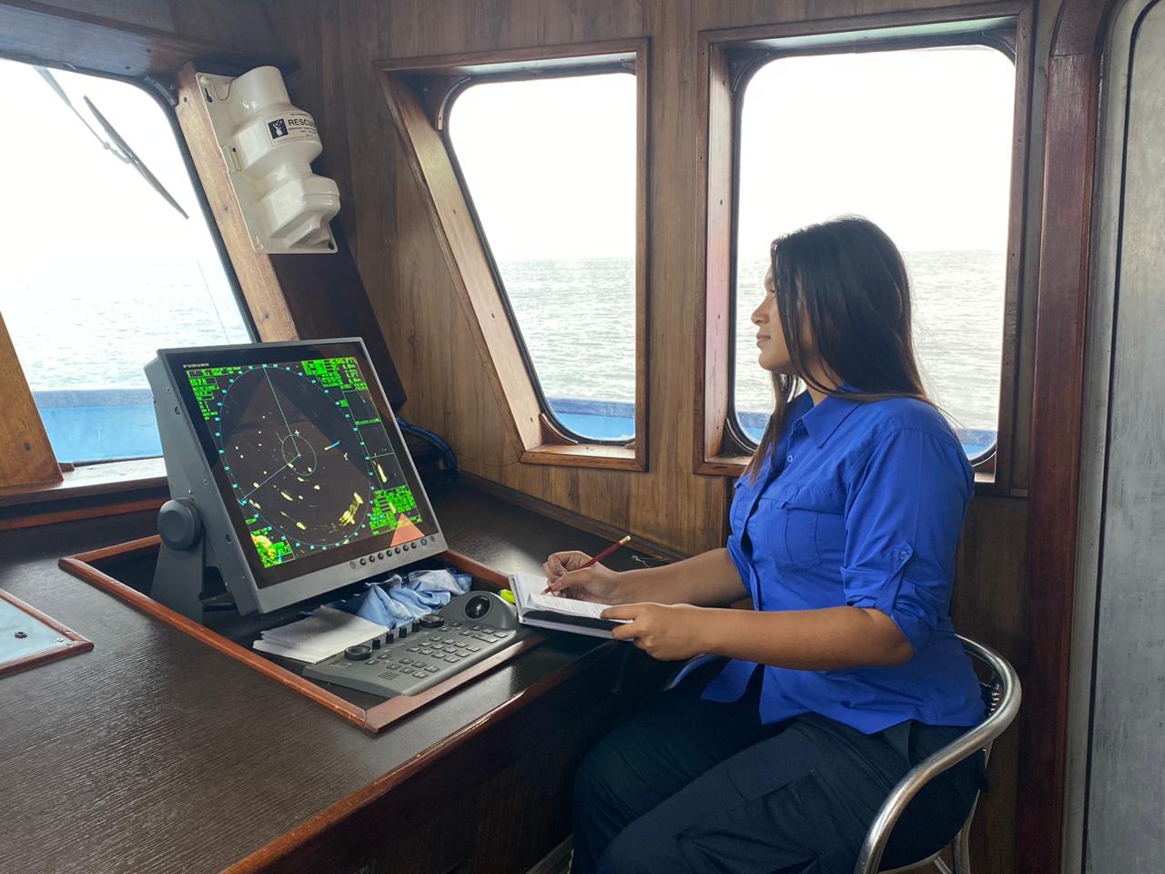 Yenifer Fernández, primera mujer Latinoamericana  observadora de barcos atuneros