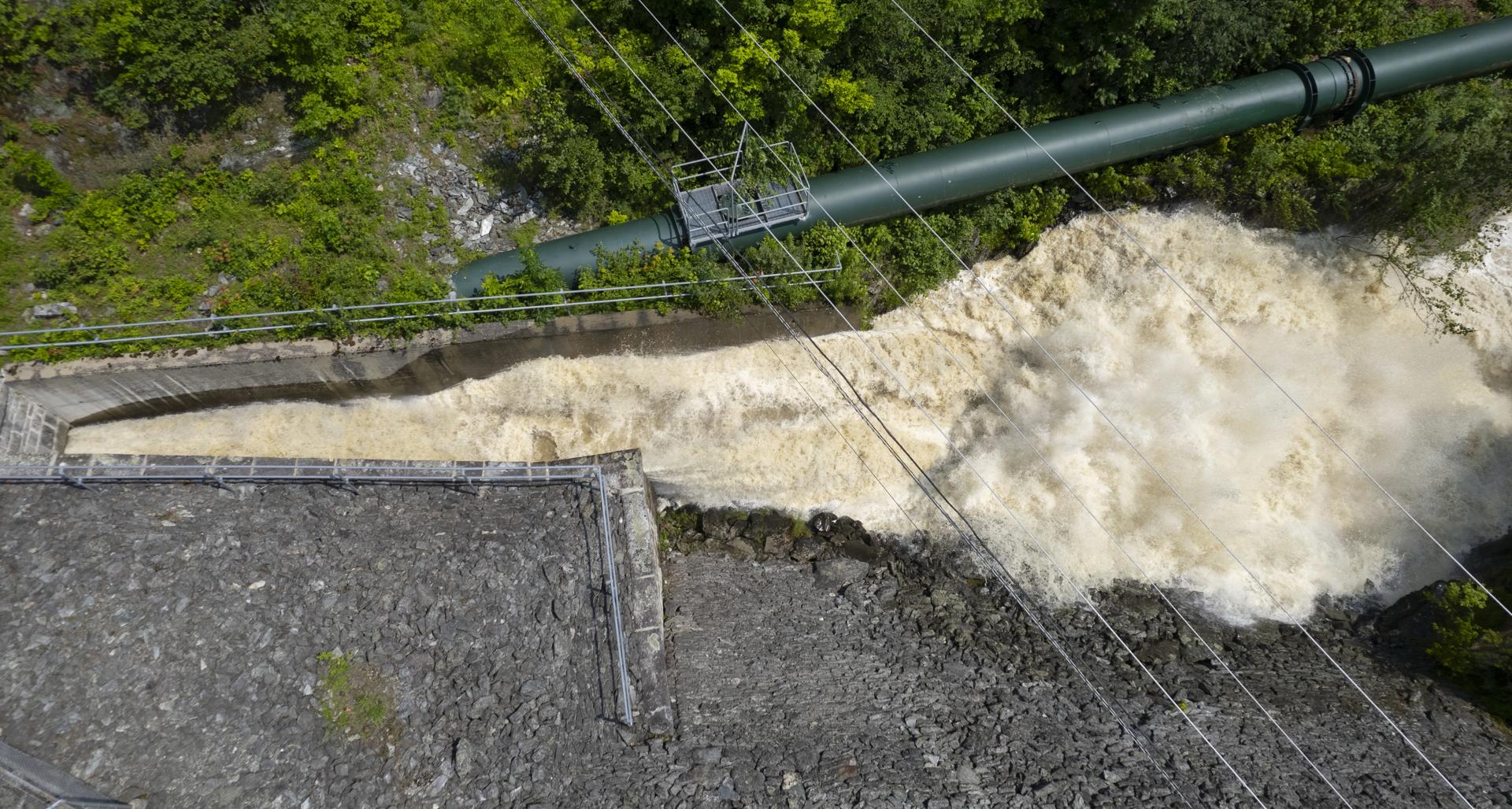El noreste de EE.UU. sigue bajo riesgo de inundaciones y el desbordamiento de represas