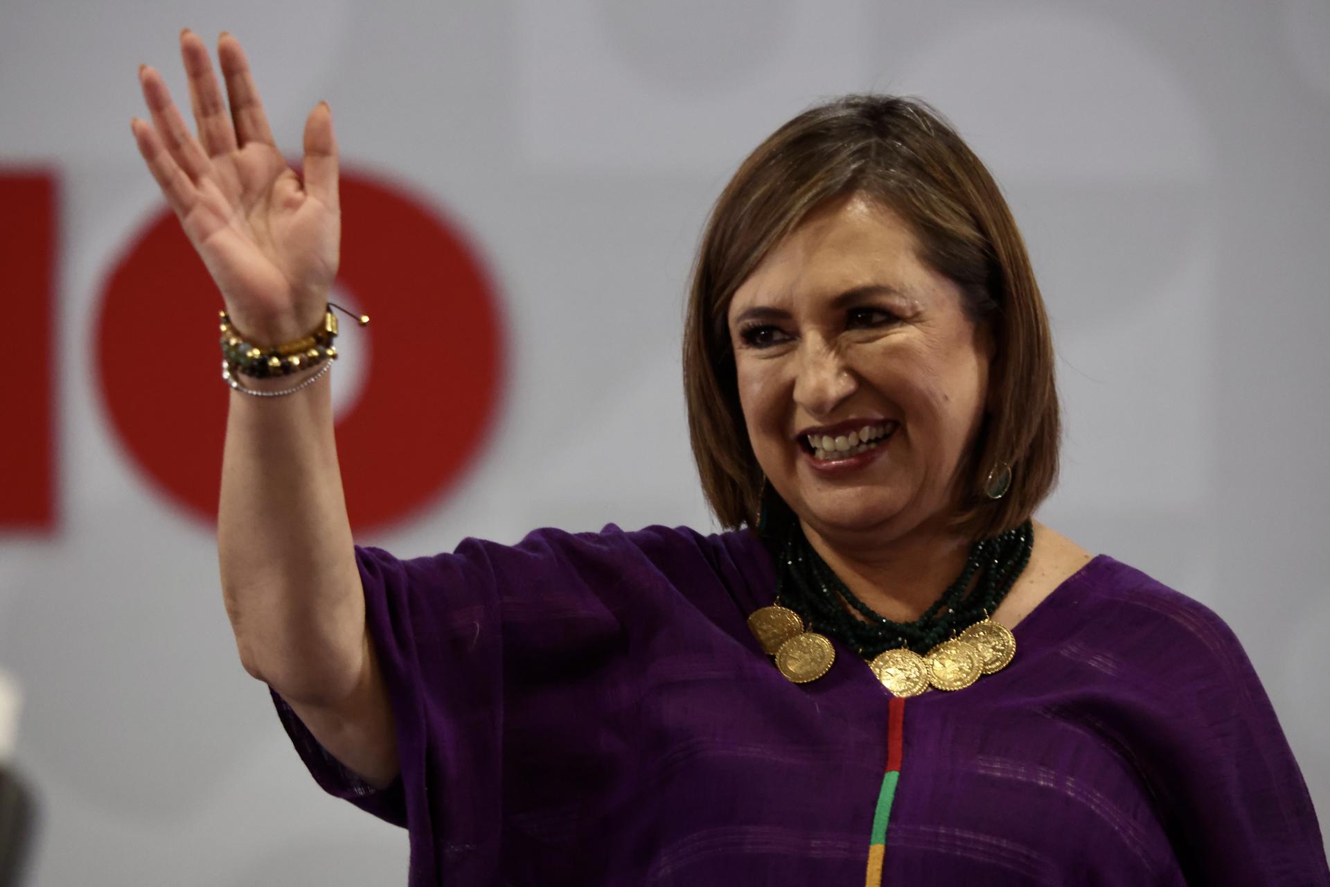 La aspirante Gálvez dice que primera mujer presidenta de México saldrá de la oposición
