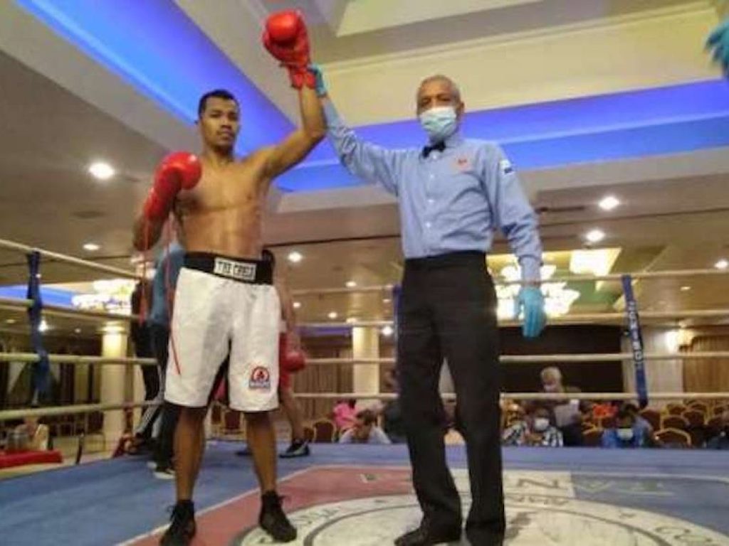 Sin permiso de su apoderado, el boxeador venezolano “Manotas” González insiste en pelear