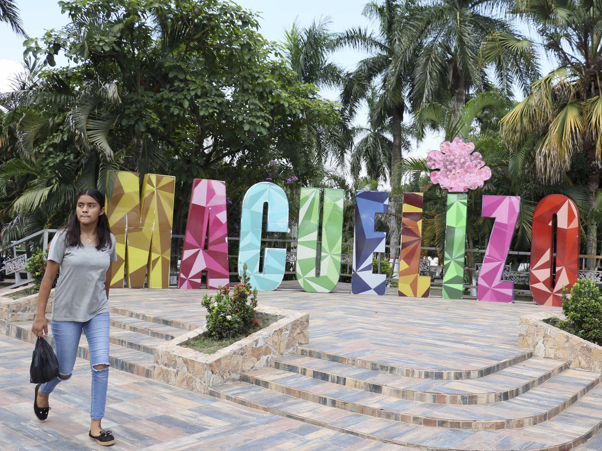 Macuelizo, pueblo hondureño recuerda su origen echando de menos a sus migrantes pobres