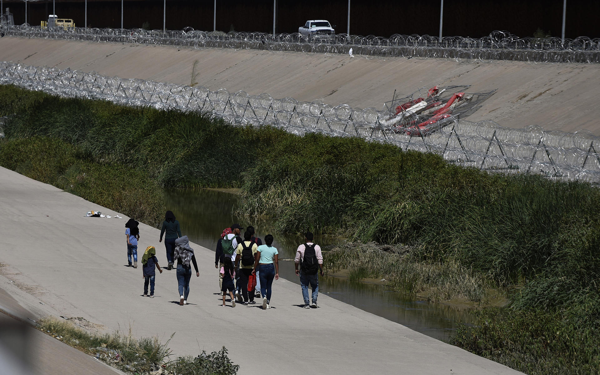 Casi 700 migrantes murieron en frontera EE.UU.,-México en 2022, la ruta terrestre más letal