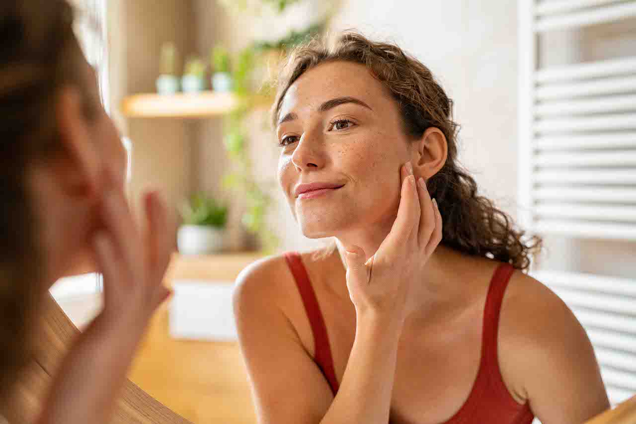 Prestar atención a resequedad en piel y comezón, pueden ser síntomas asociados al hipotiroidismo