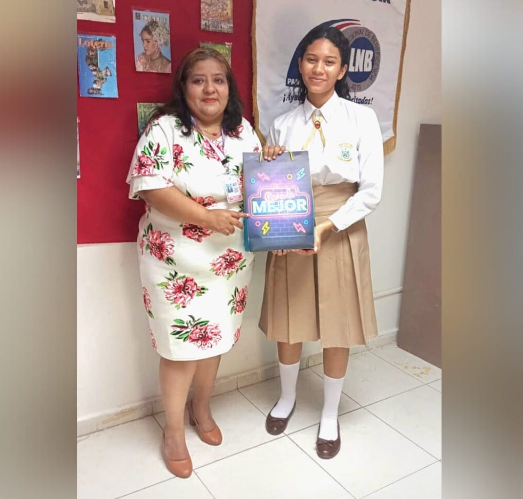 Elisabel Rose Jurado de Bocas del Toro, ganó Concurso Nacional de Oratoria de LNB