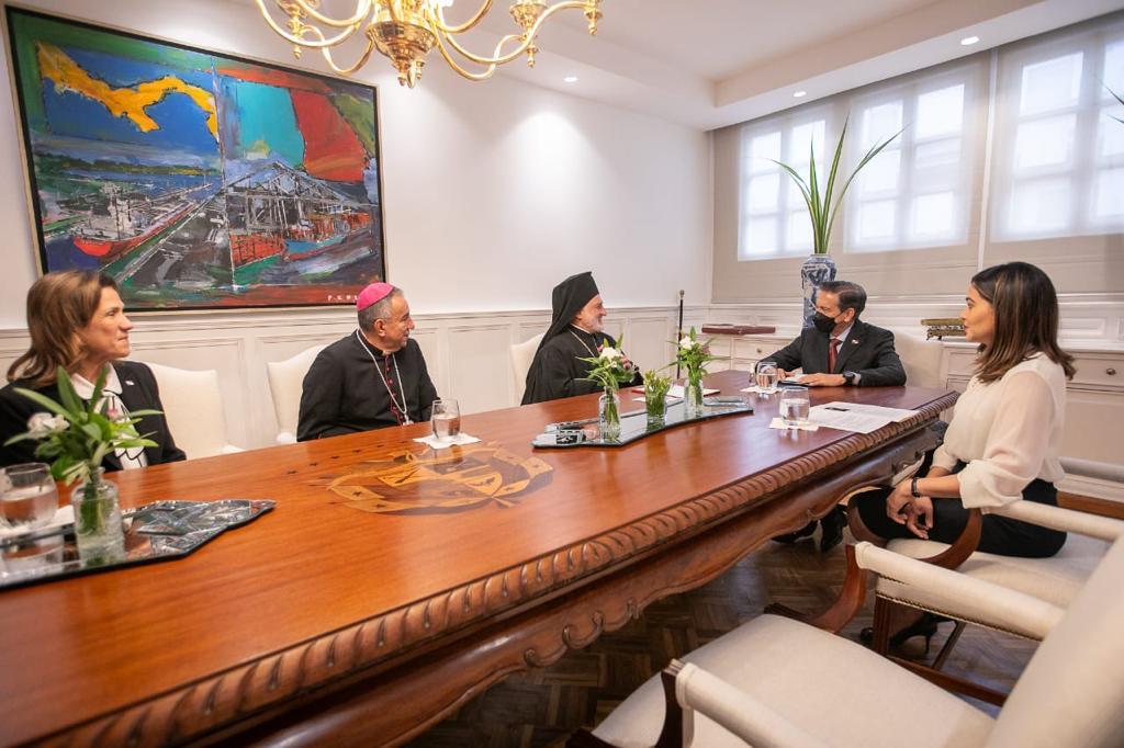 Cortizo se reunió con arzobispo Griego Ortodoxo de EE.UU. y el arzobispo Metropolitano