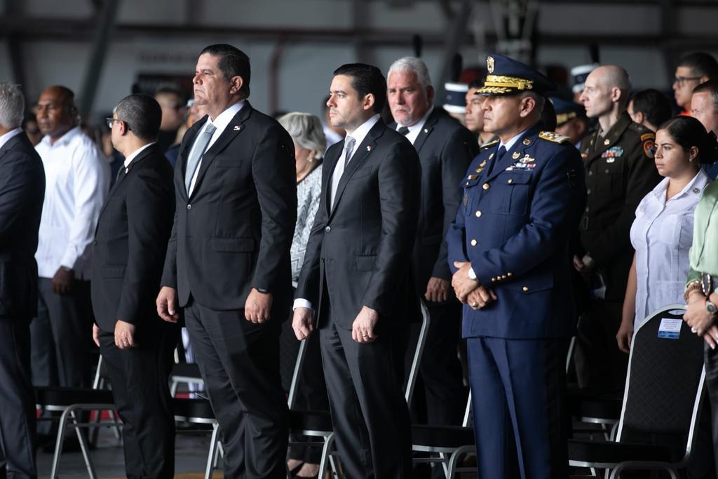 Vicepresidente Carrizo Jaén presentó condolencias a familiares tripulación del SENAN caída cumplimiento del deber