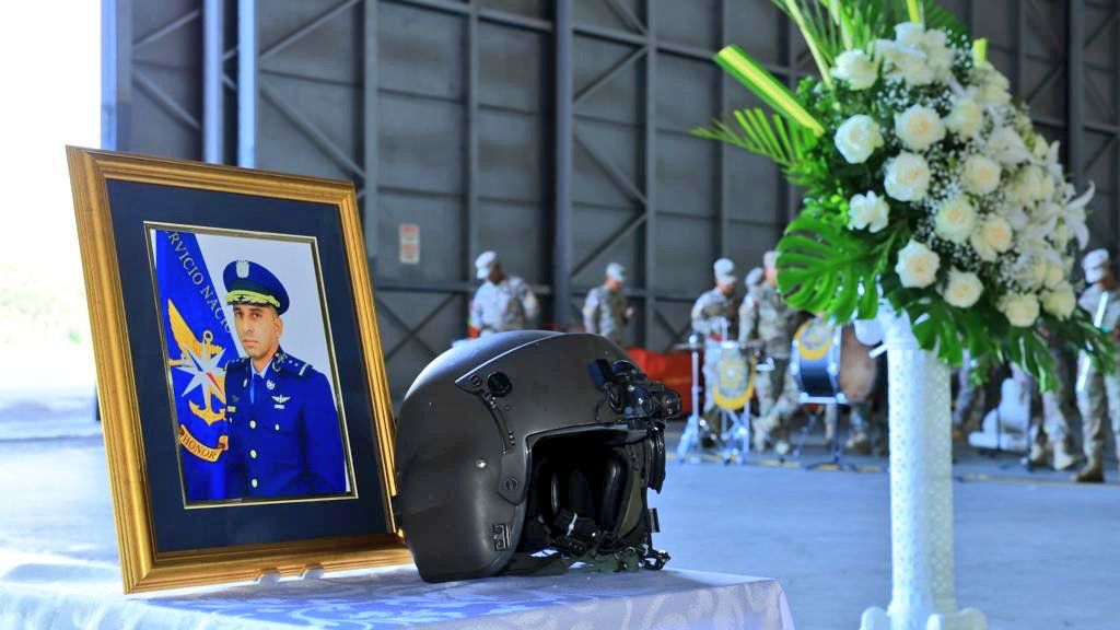 Despedidos con honores tripulantes del helicóptero AN-141 fallecidos en Coclesito