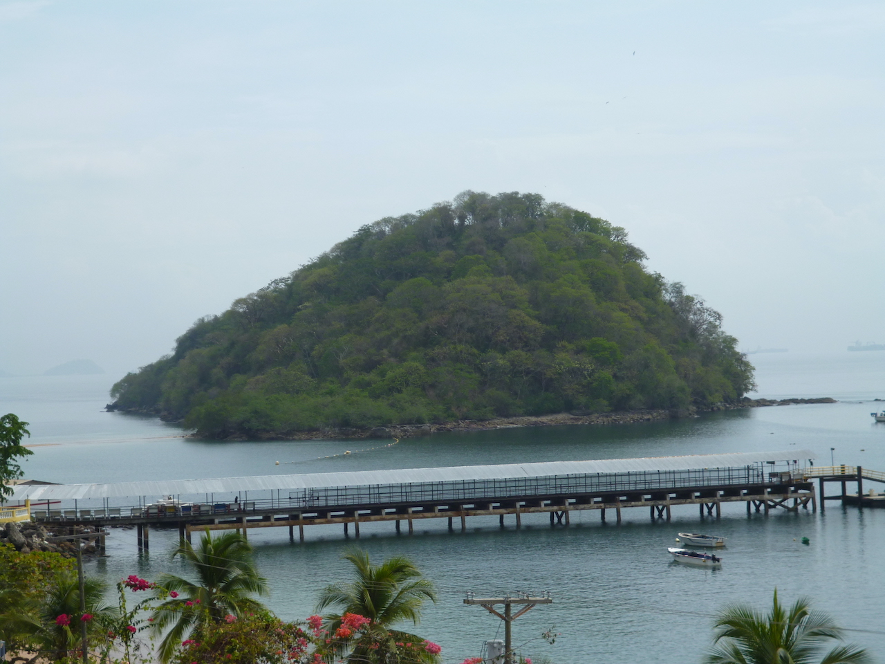 AMP cerró el muelle de Isla Taboga por afectaciones producto de las máximas mareas