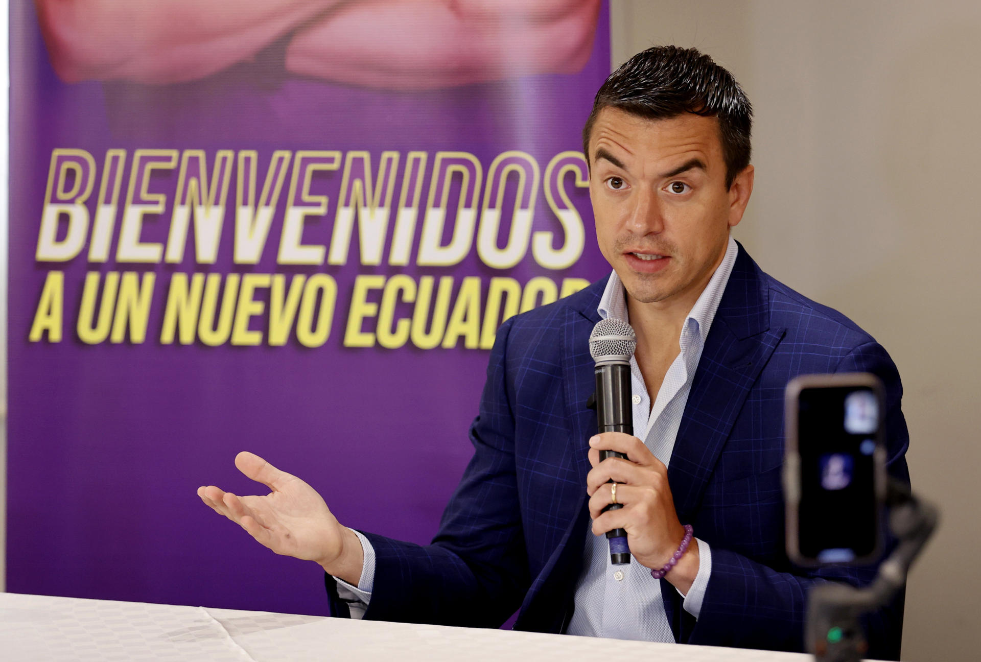 Luisa González y Daniel Noboa abren la campaña final del balotaje presidencial en Ecuador