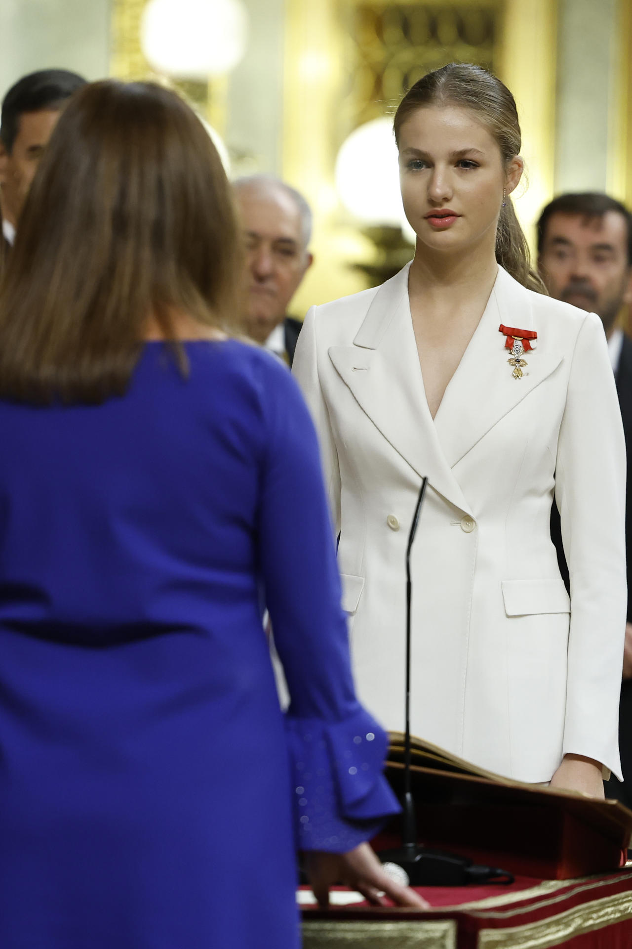 La princesa Leonor prometió "una entrega sin condiciones" como heredera del trono en España