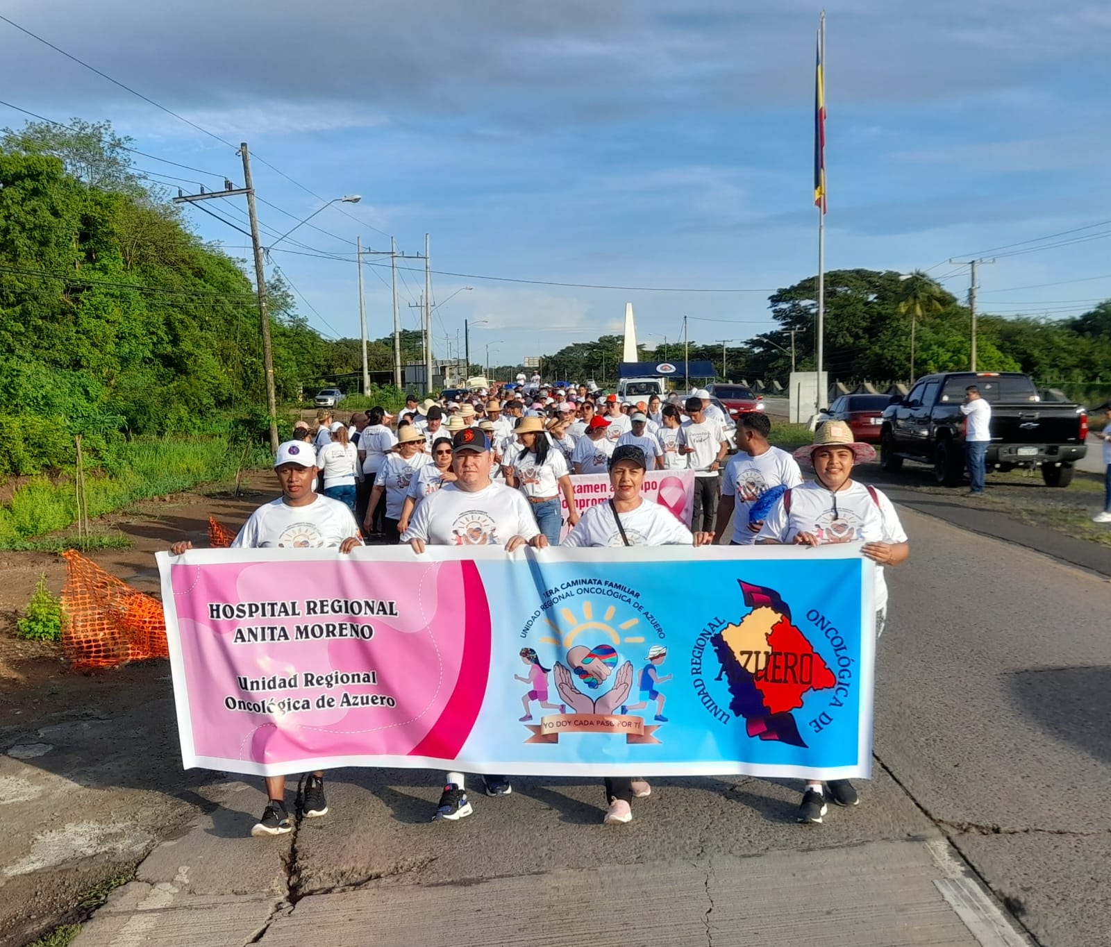 Realizaron caminata contra el cáncer en Los Santos
