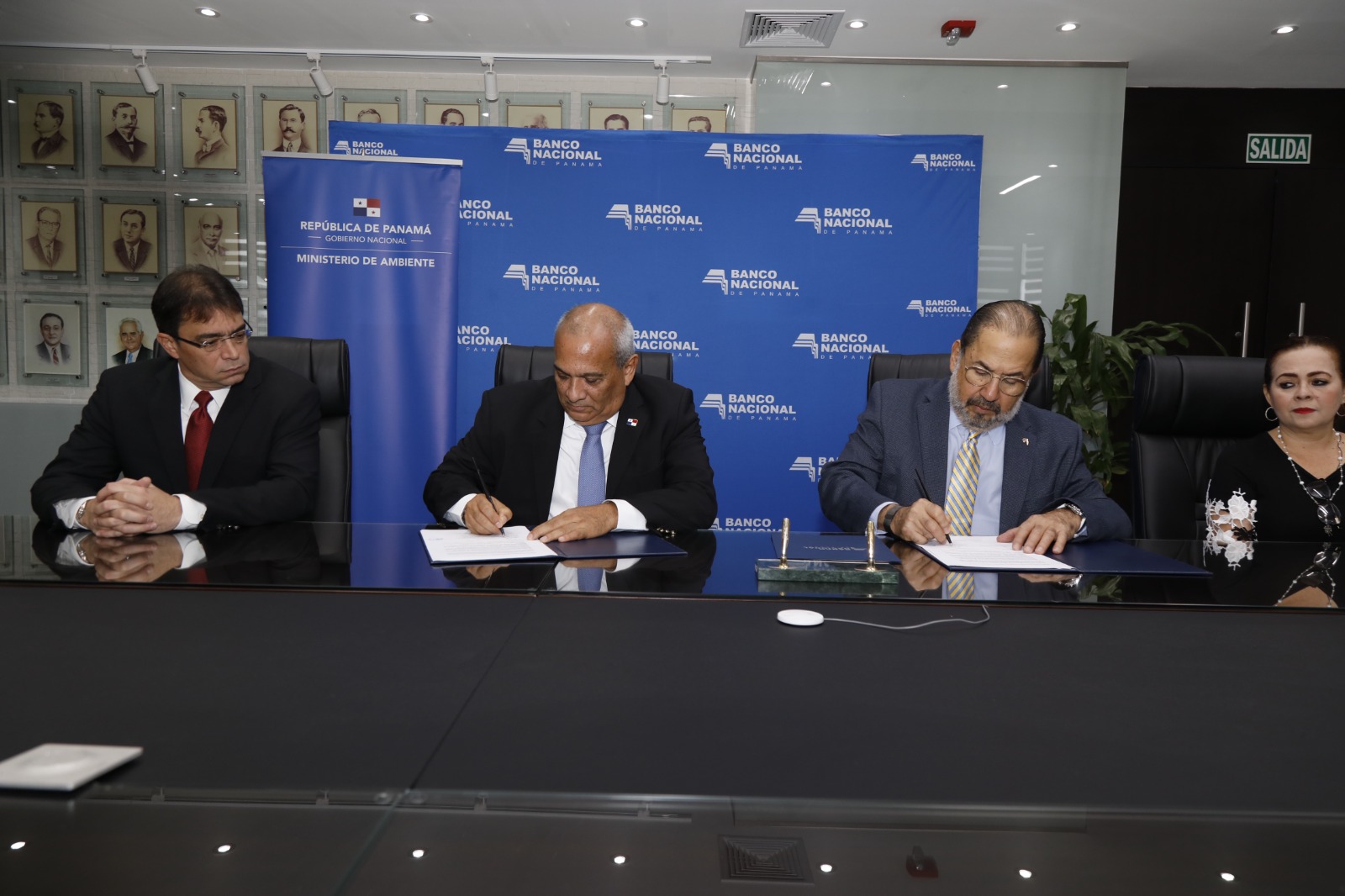 MiAmbiente y Banco Nacional firmaron convenio en beneficio de las Organizaciones de Base Comunitaria