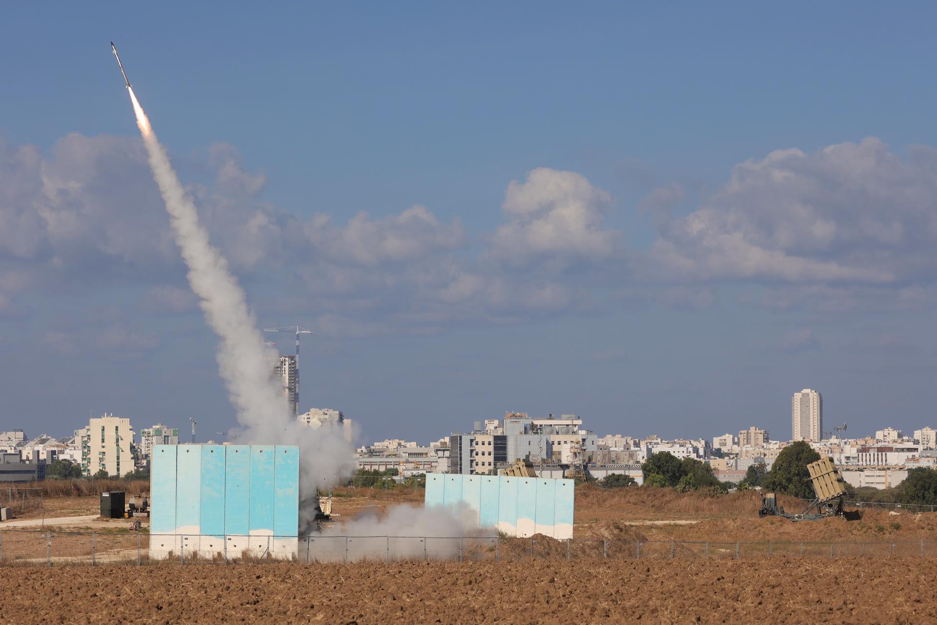Unos 150 muertos en Israel y más de 1.100 heridos por la fuerte ofensiva de Hamás